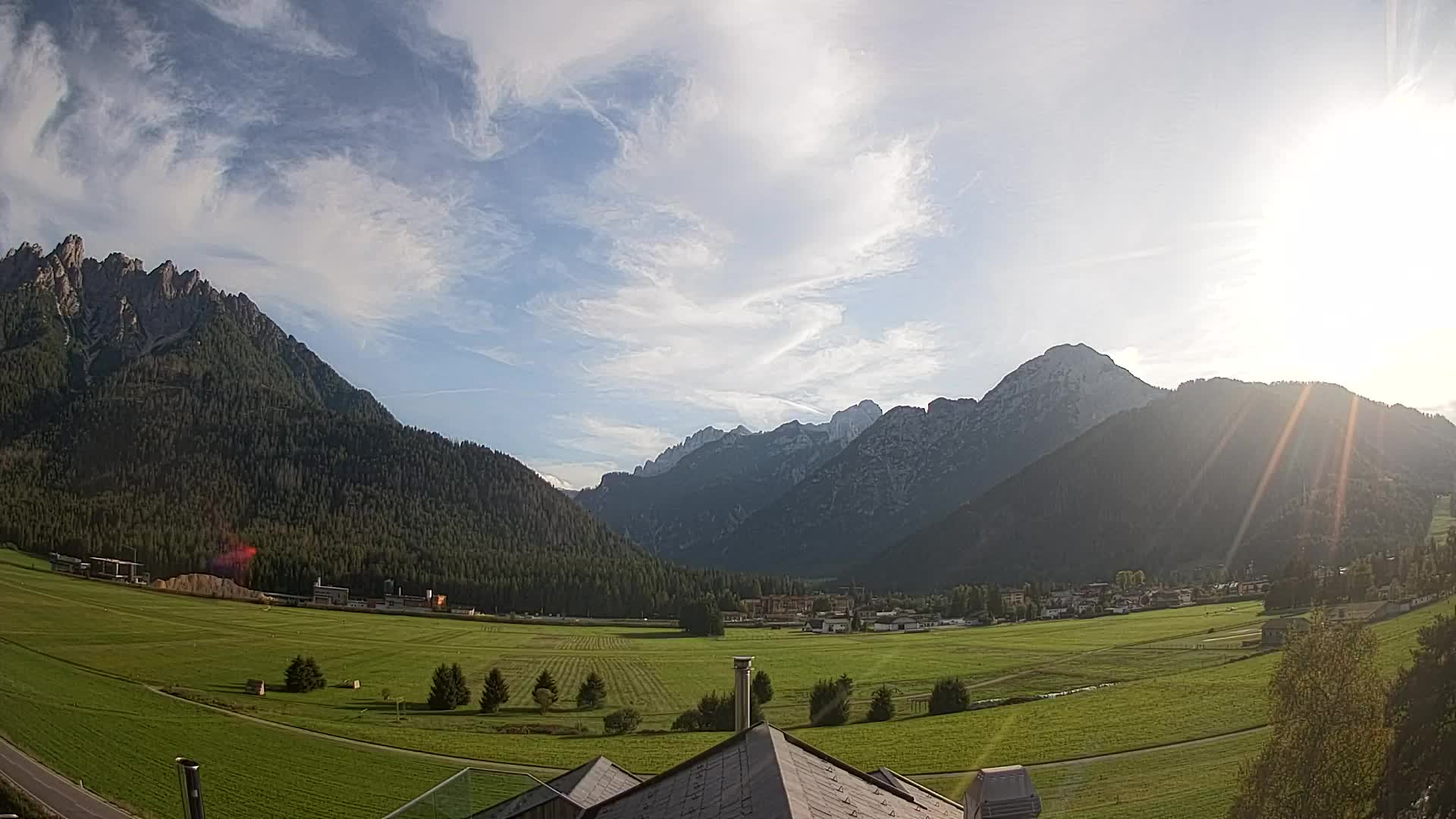 Webcam Toblach Dolomites – View from Hotel Rosengarten