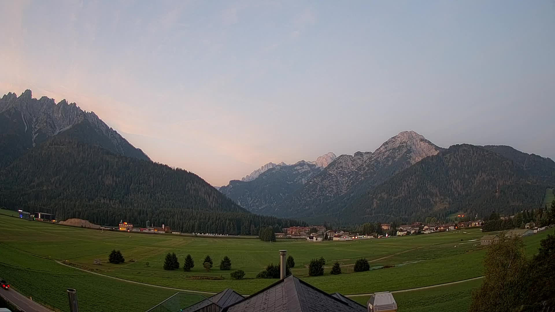 Webcam Toblach Dolomites – View from Hotel Rosengarten