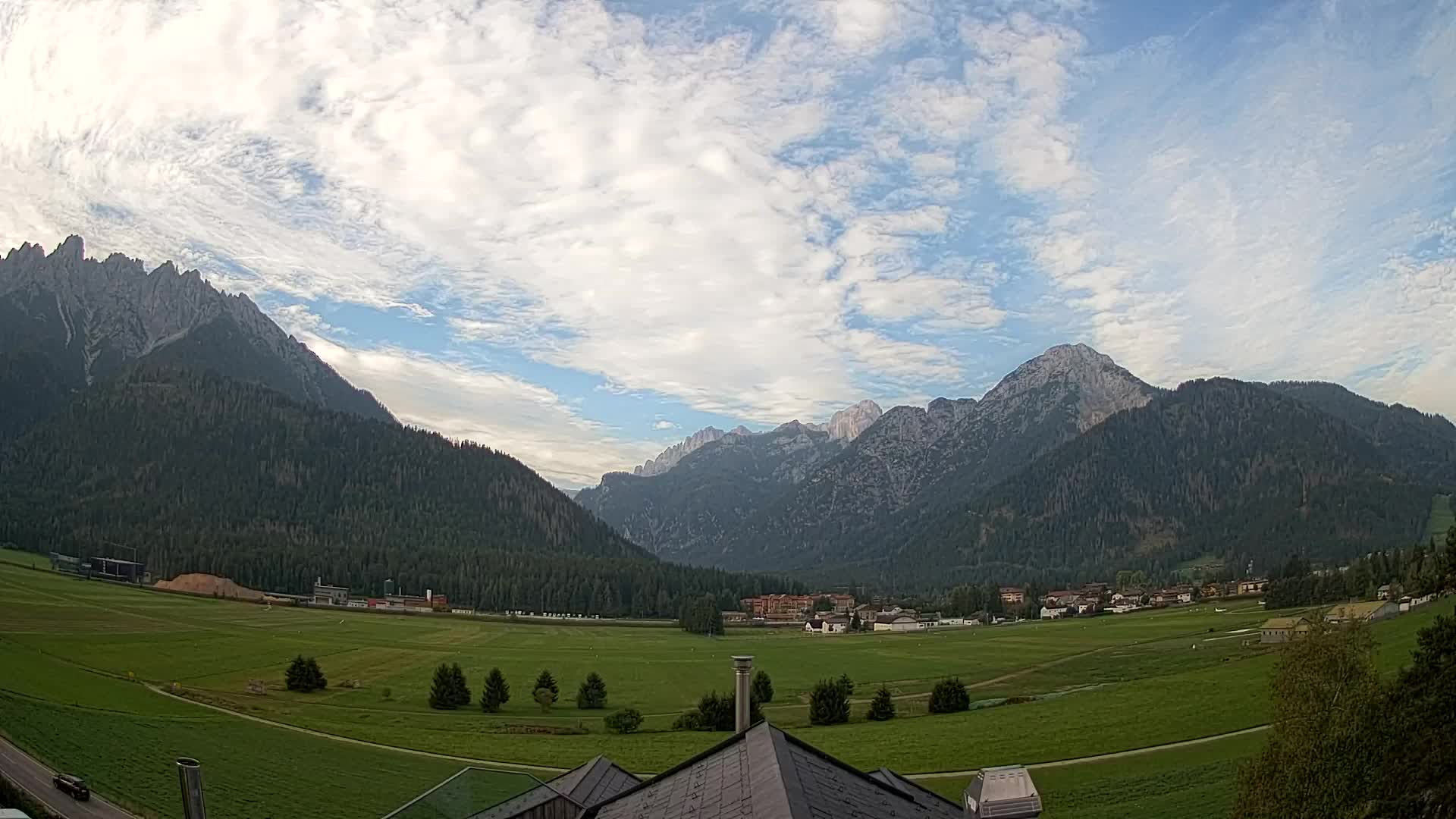 Webcam Toblach Dolomites – View from Hotel Rosengarten
