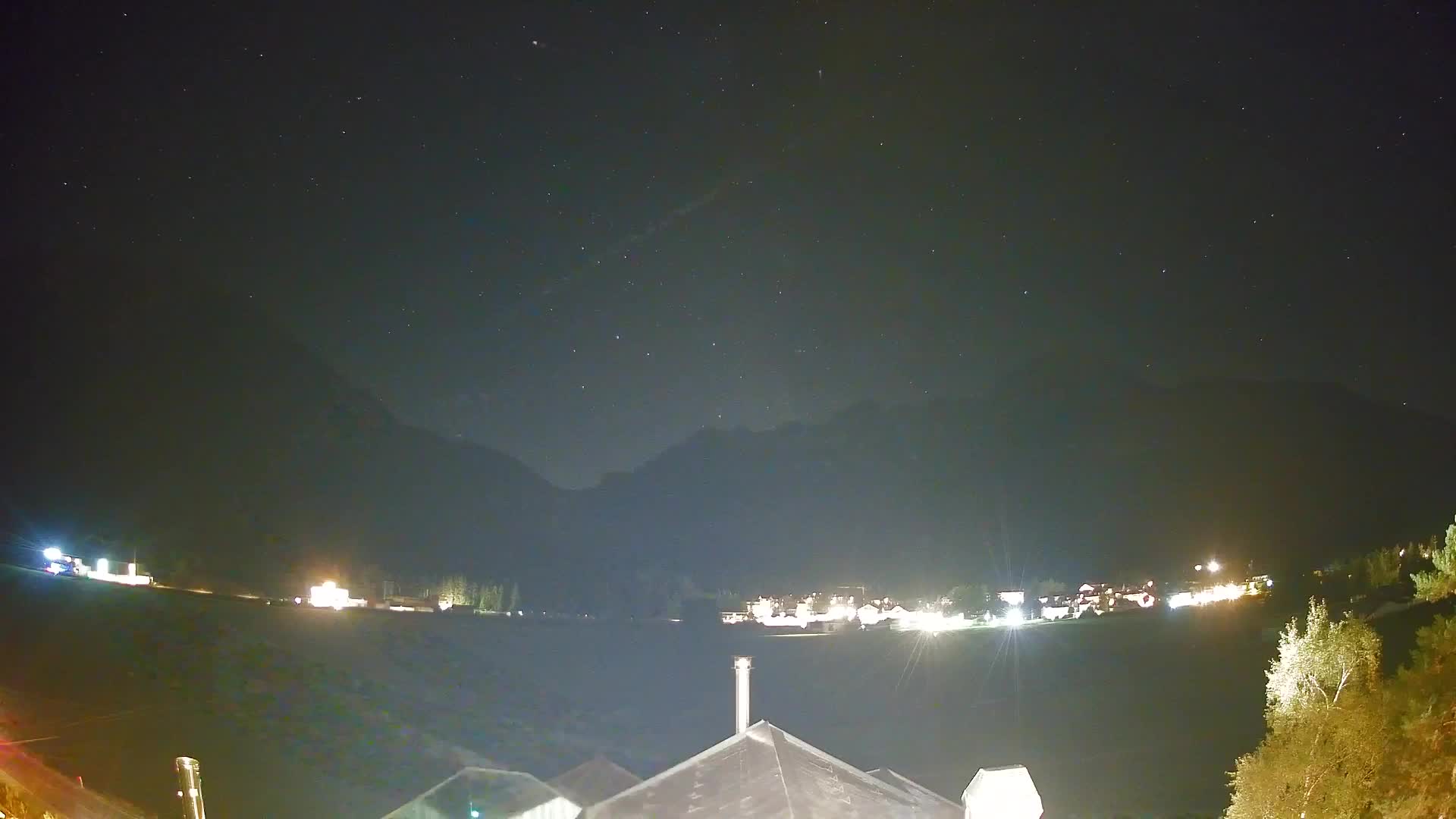 Spletna kamera Toblach Dolomiti – Pogled iz hotela Rosengarten