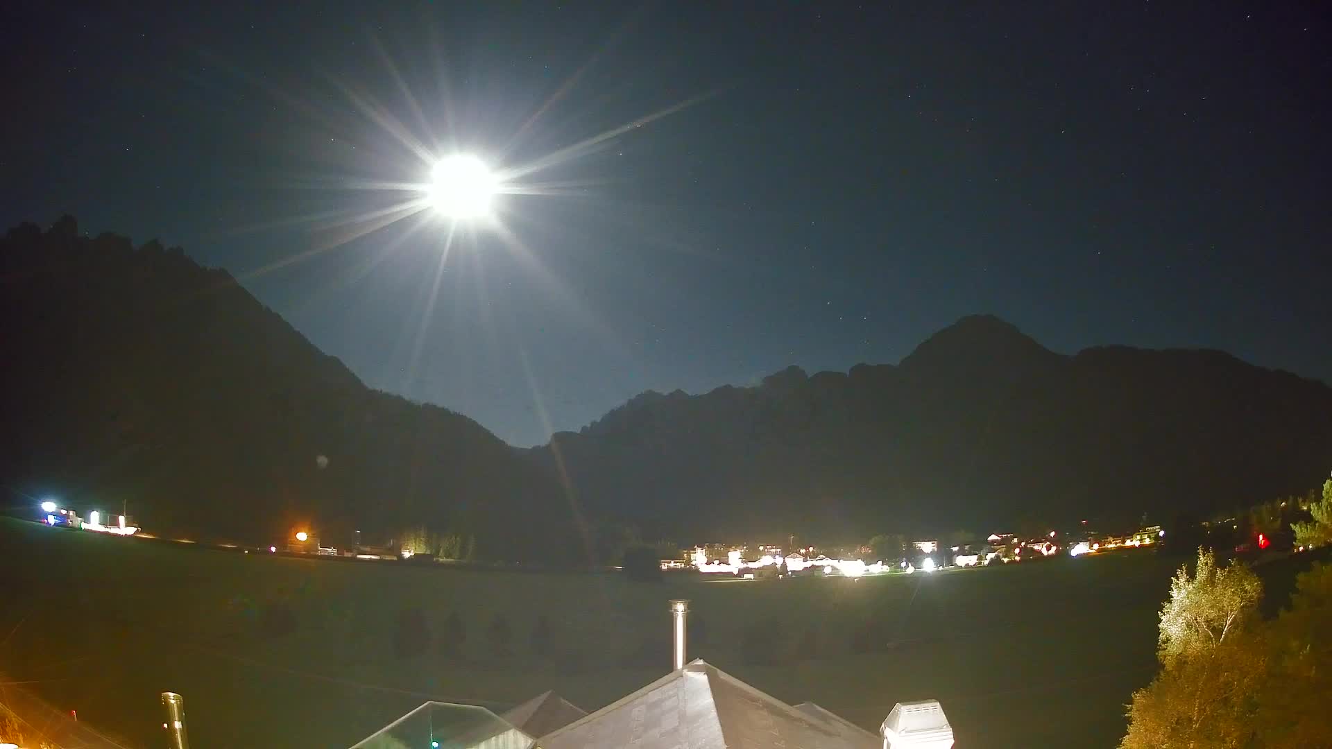 Webcam Toblach Dolomites – View from Hotel Rosengarten