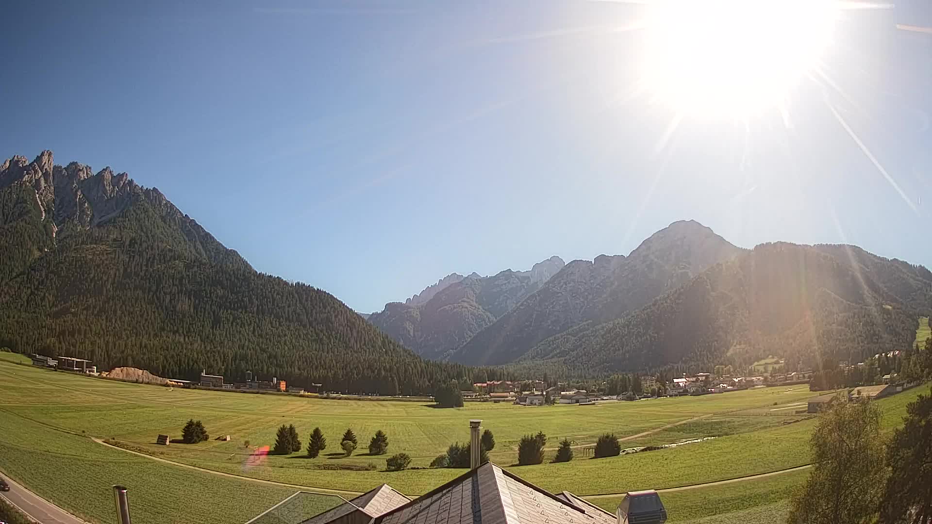 Webcam Toblach Dolomites – View from Hotel Rosengarten