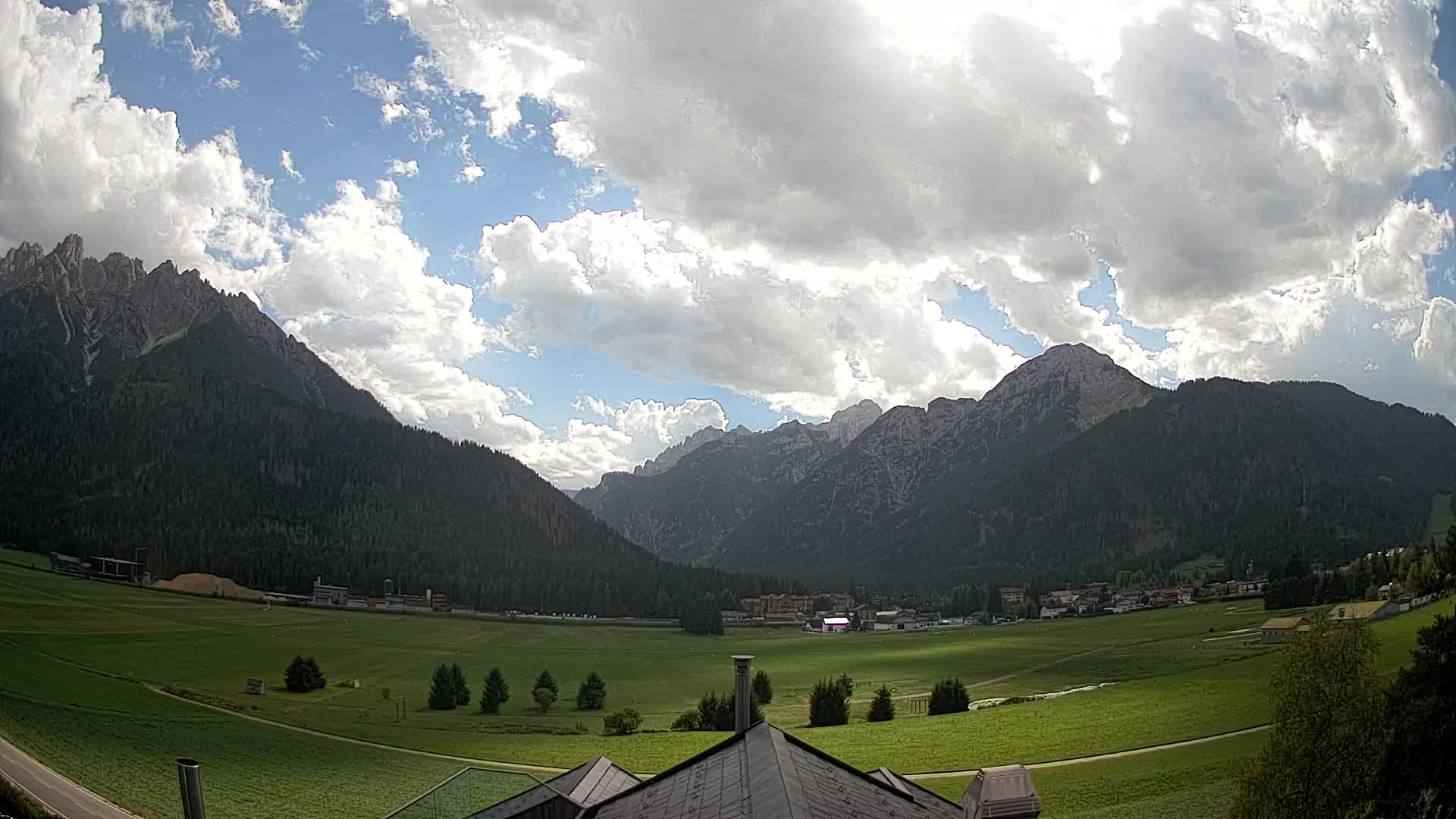 Webcam Dobbiaco Dolomiti – Vista dall’Hotel Rosengarten