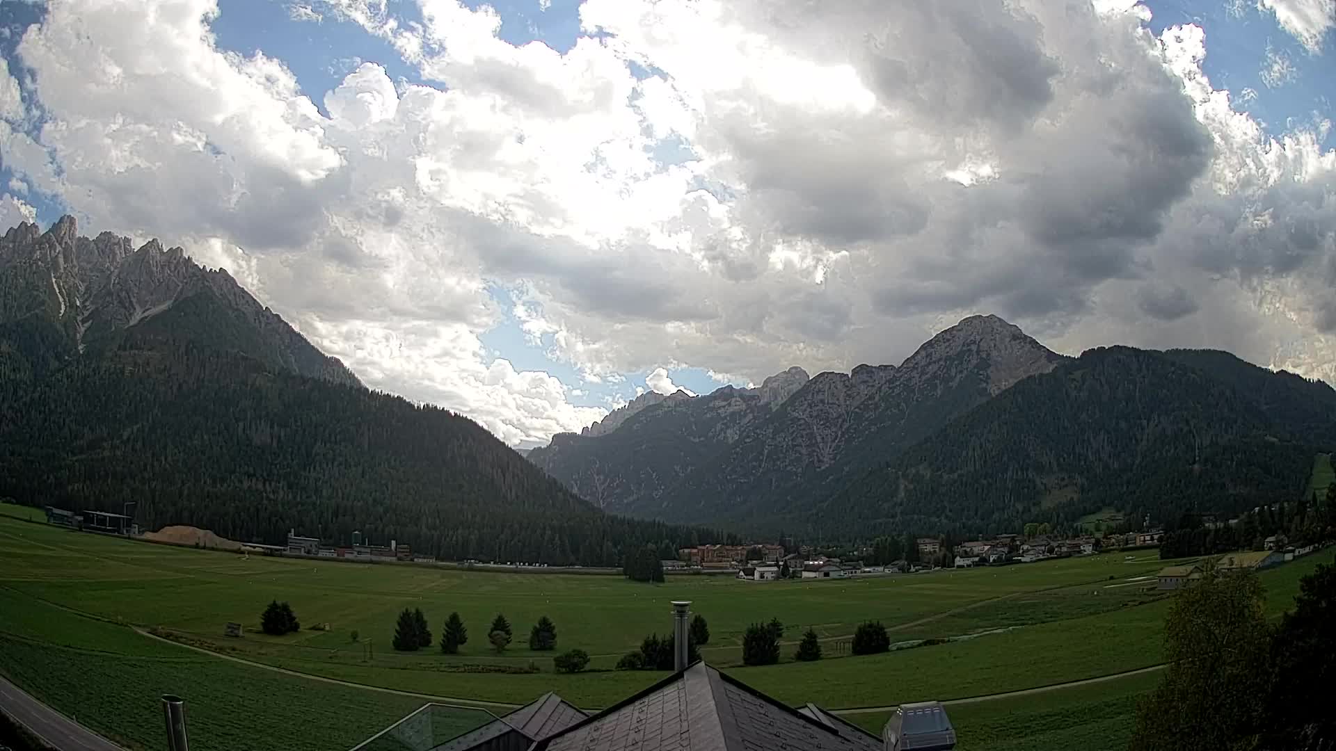 Webcam Dobbiaco Dolomiti – Vista dall’Hotel Rosengarten