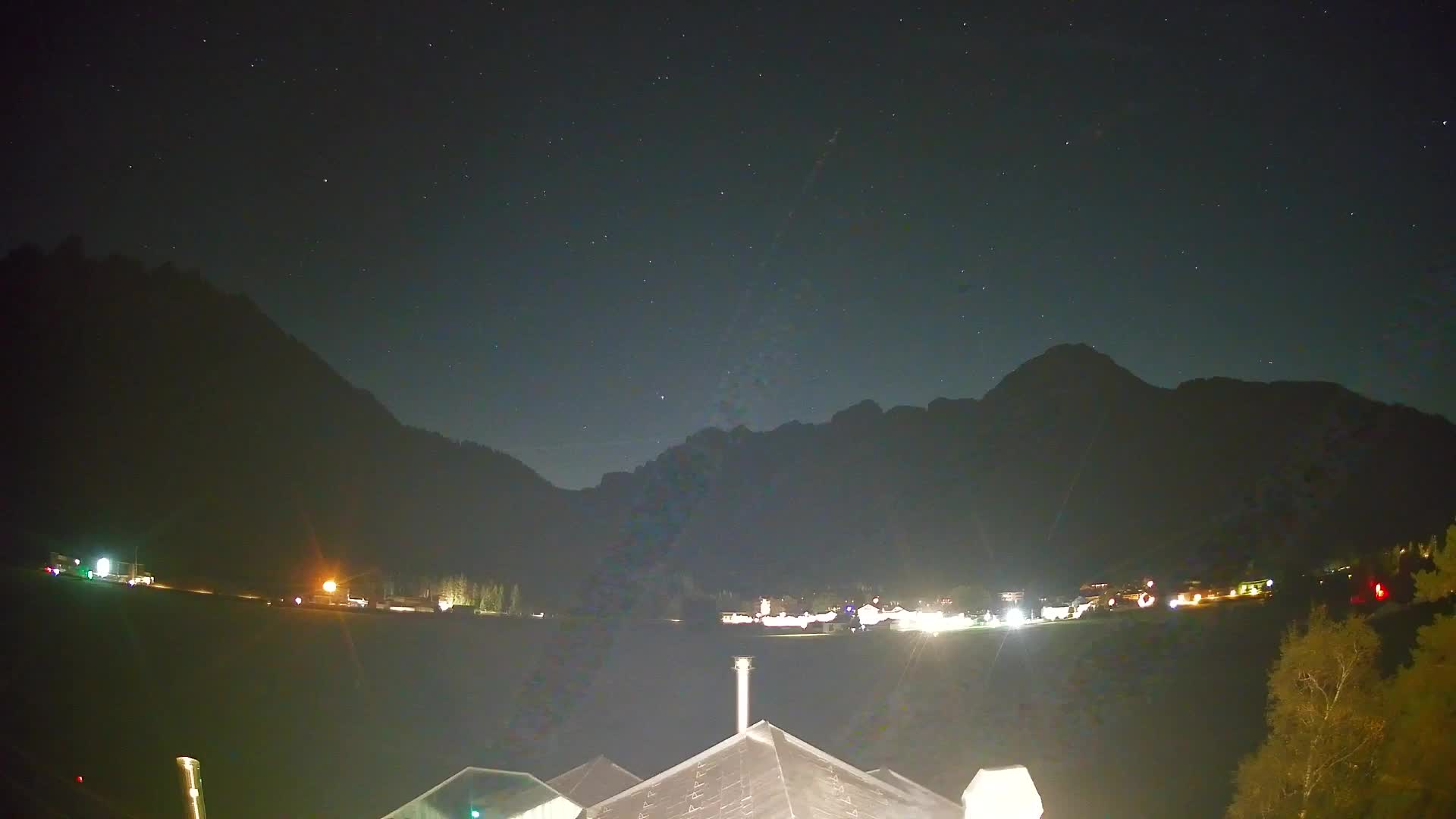 Spletna kamera Toblach Dolomiti – Pogled iz hotela Rosengarten