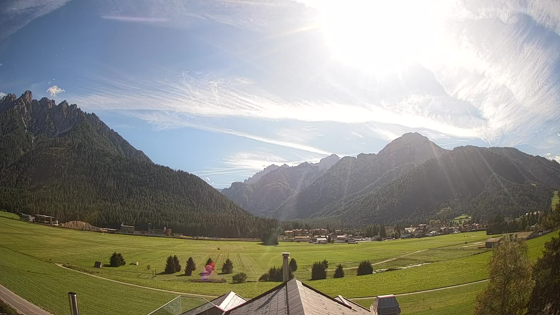 Webcam Toblach Dolomites – View from Hotel Rosengarten