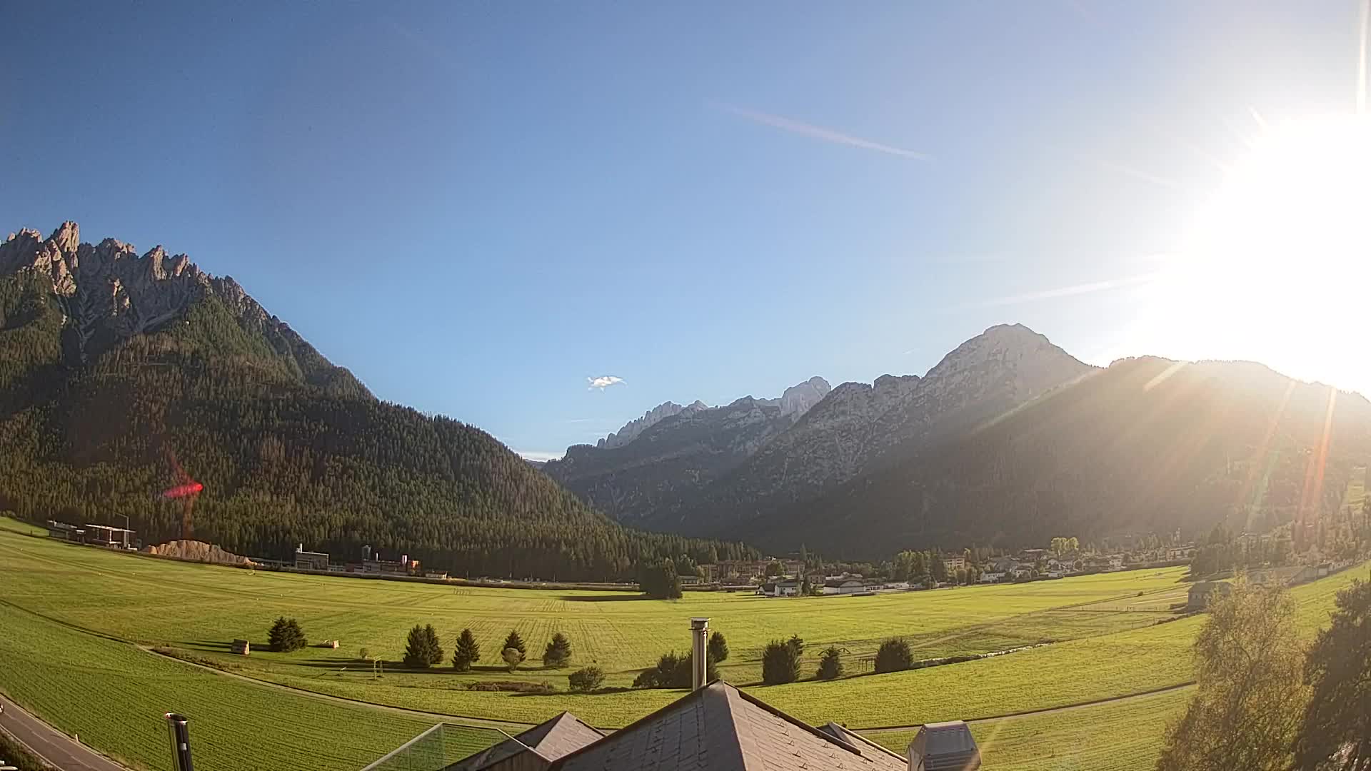 Spletna kamera Toblach Dolomiti – Pogled iz hotela Rosengarten