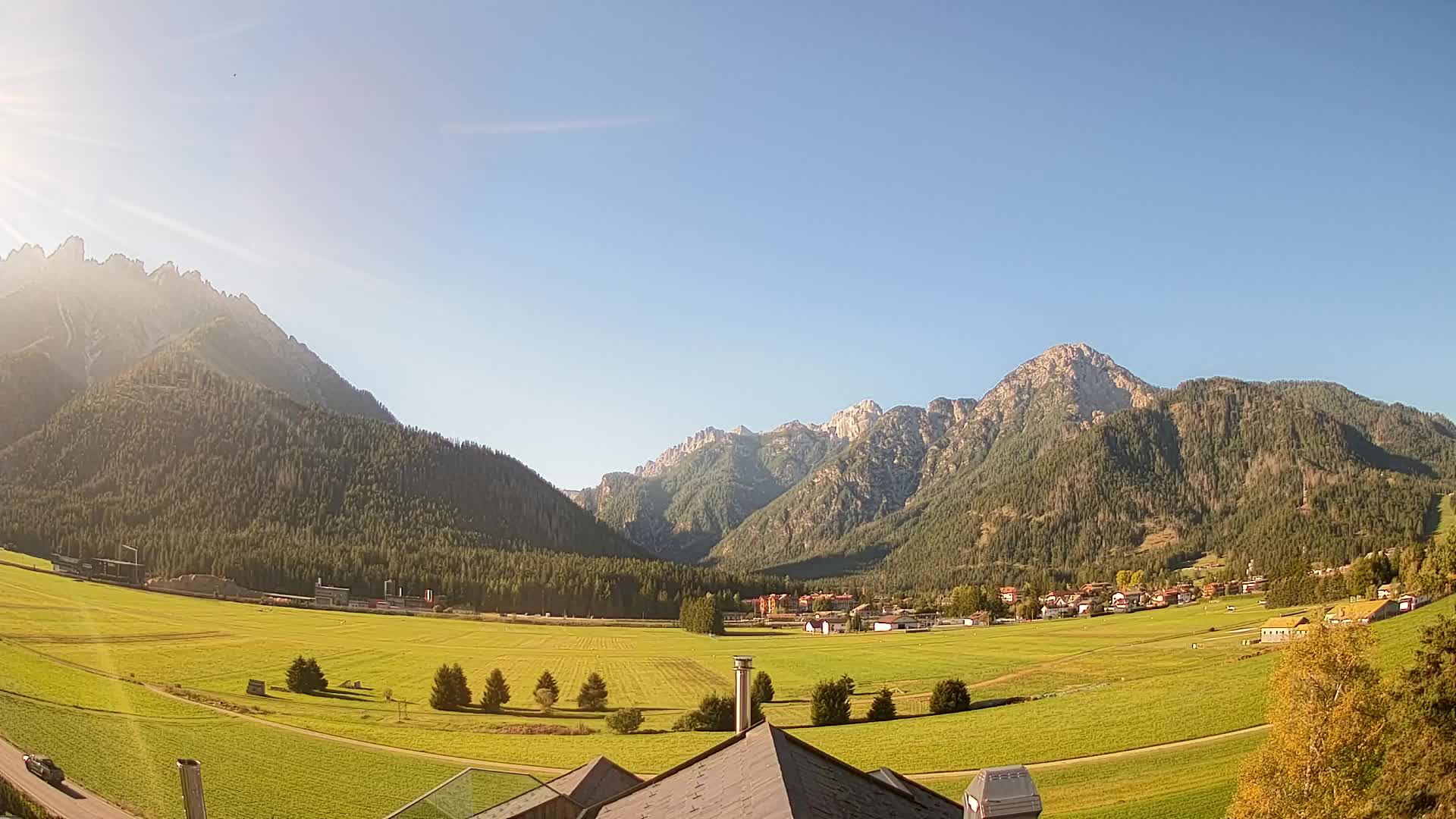 Spletna kamera Toblach Dolomiti – Pogled iz hotela Rosengarten