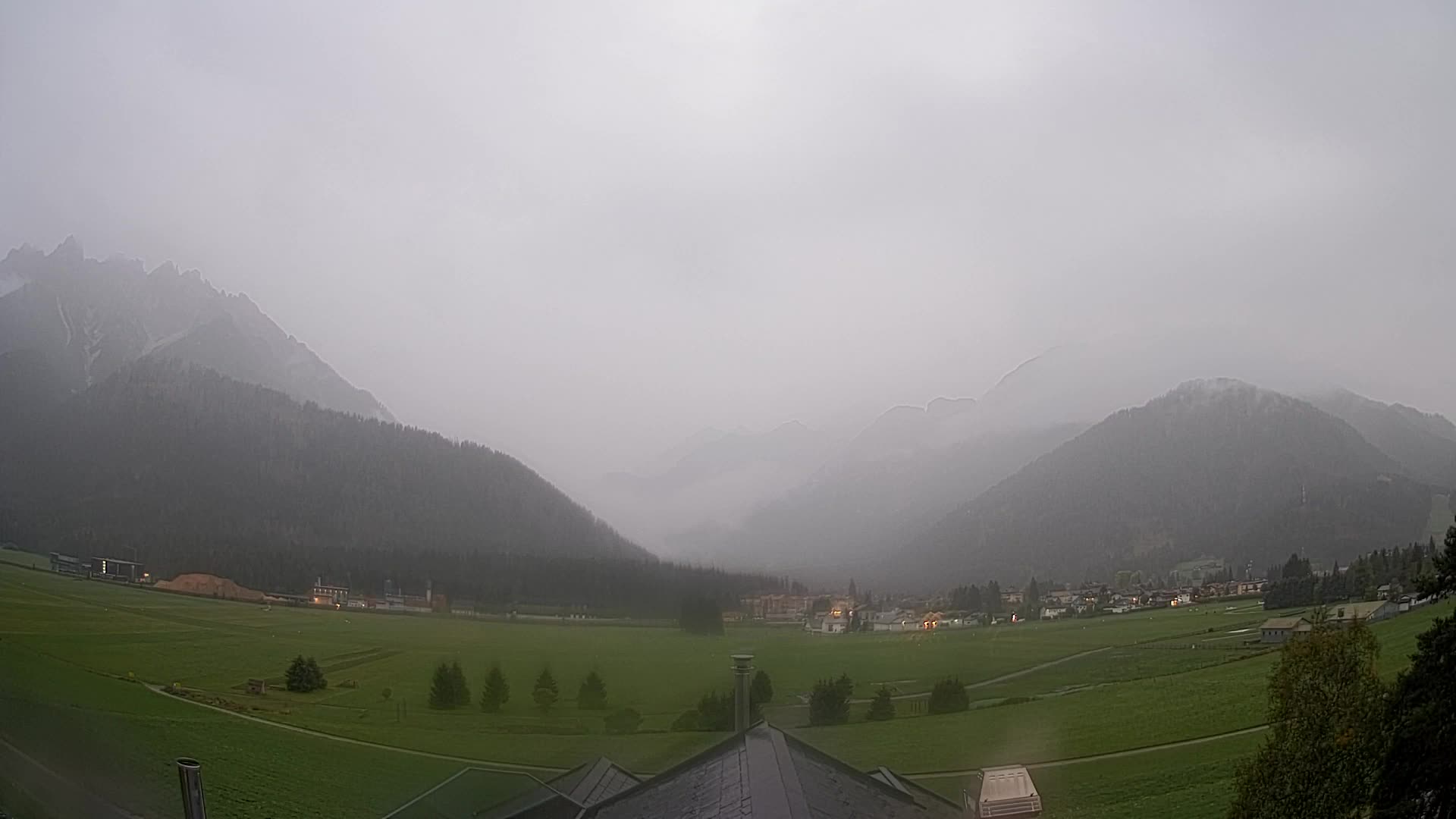 Webcam Toblach Dolomites – View from Hotel Rosengarten