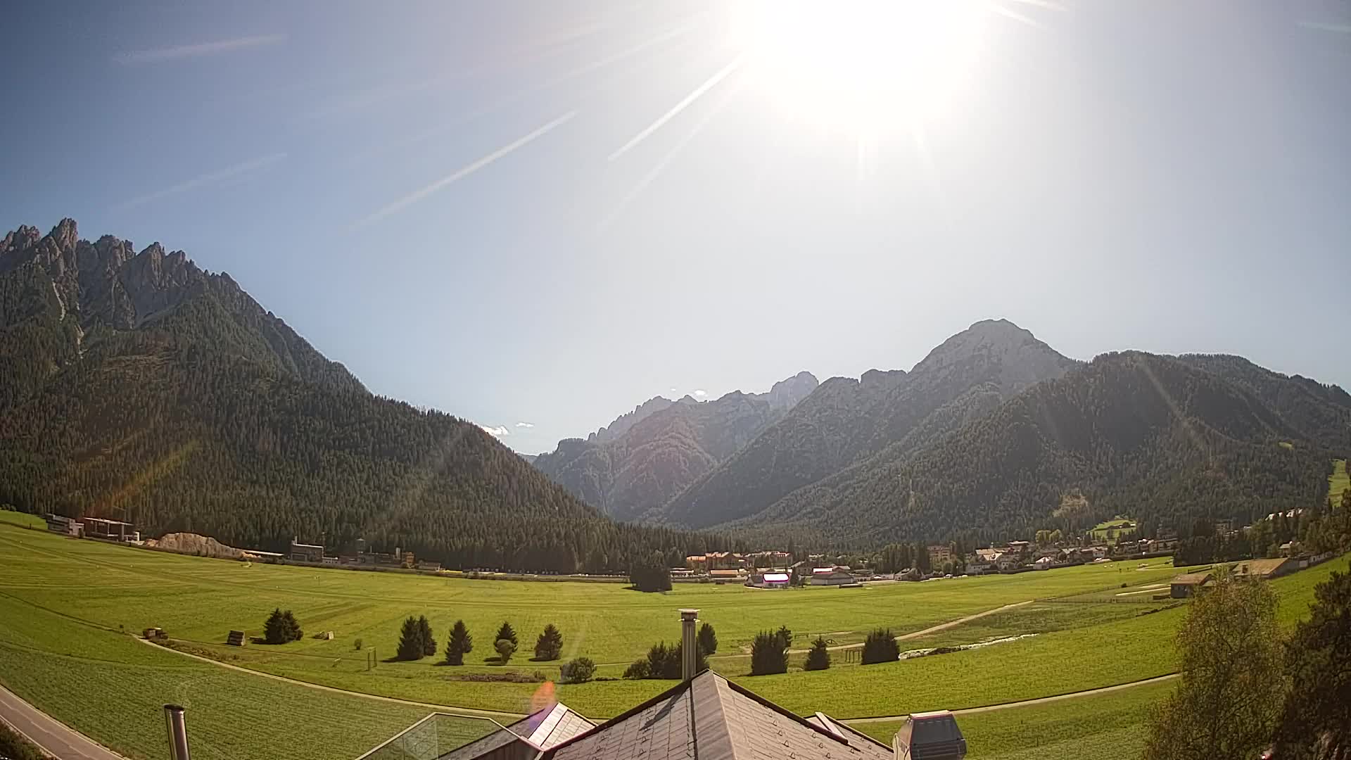 Webcam Toblach Dolomites – View from Hotel Rosengarten