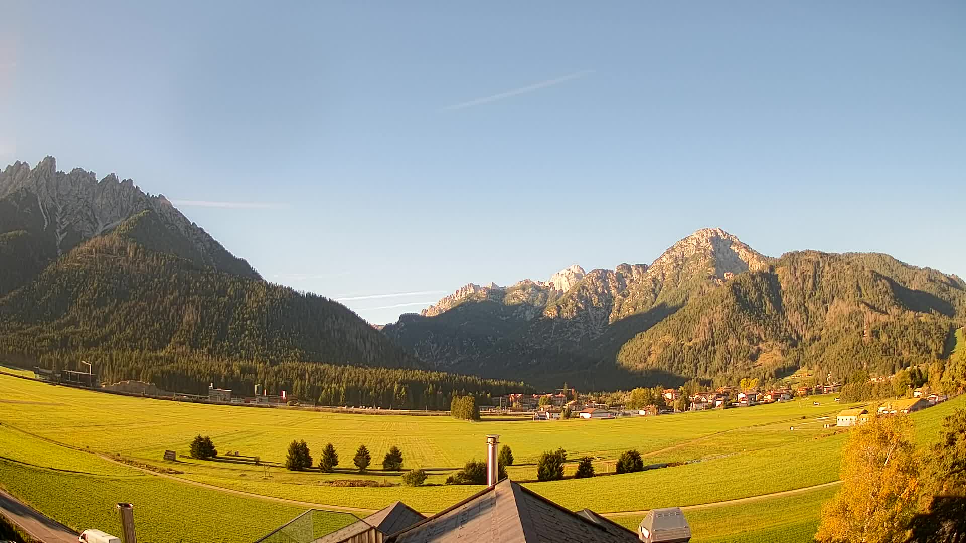 Web kamera Toblach Dolomiti – Pogled s Hotela Rosengarten