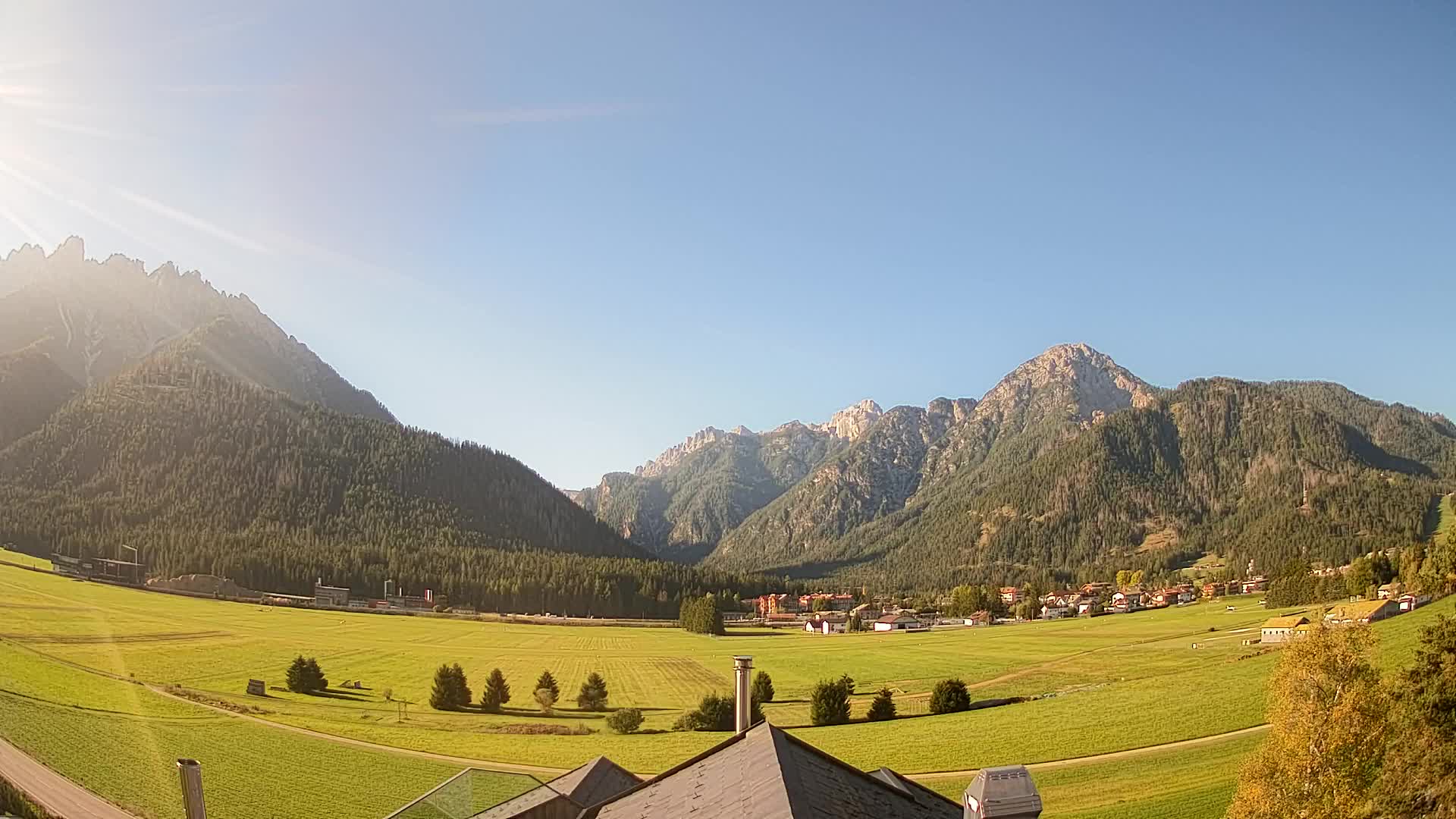 Webcam Toblach Dolomites – View from Hotel Rosengarten