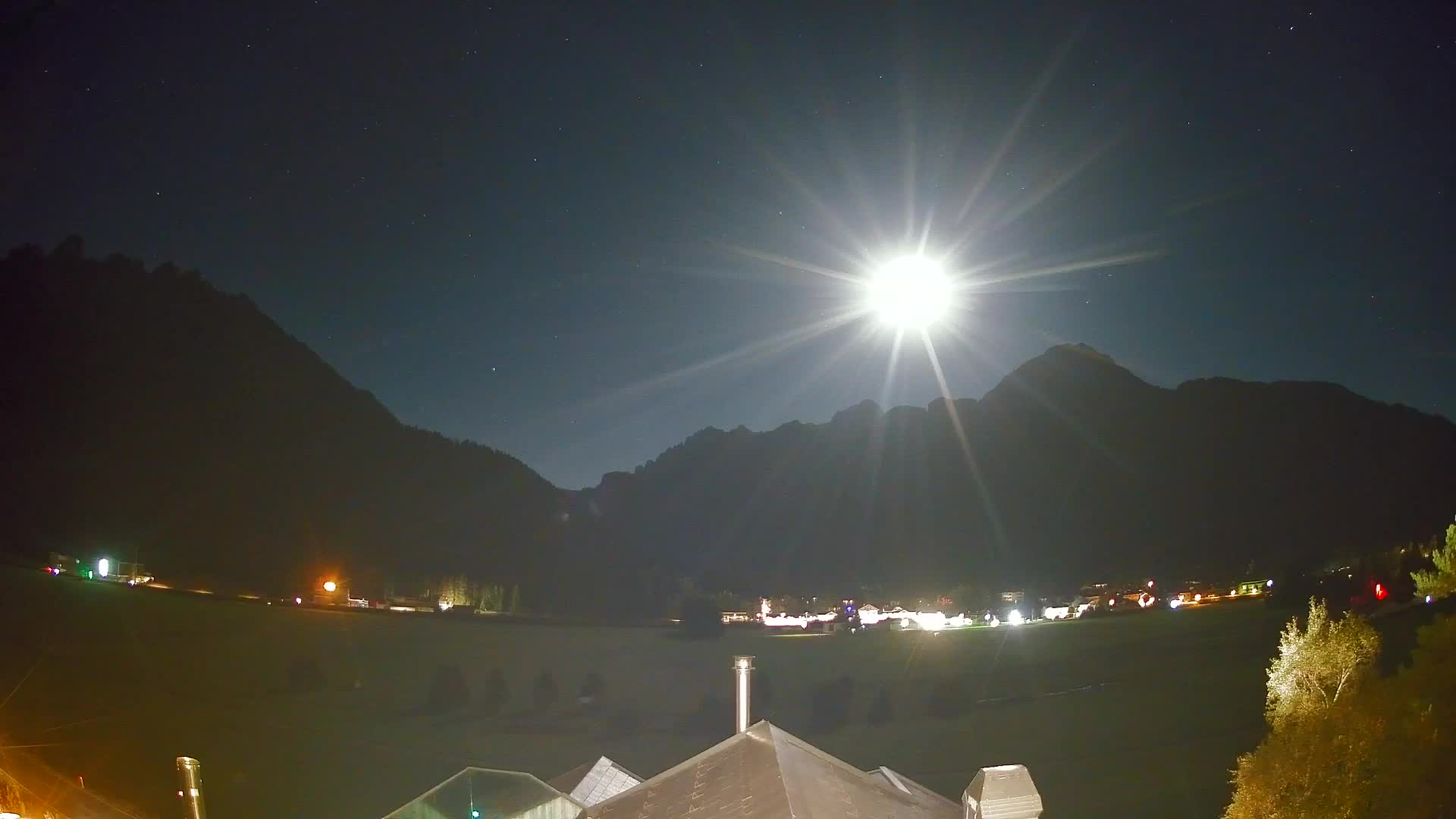 Webcam Toblach Dolomites – View from Hotel Rosengarten