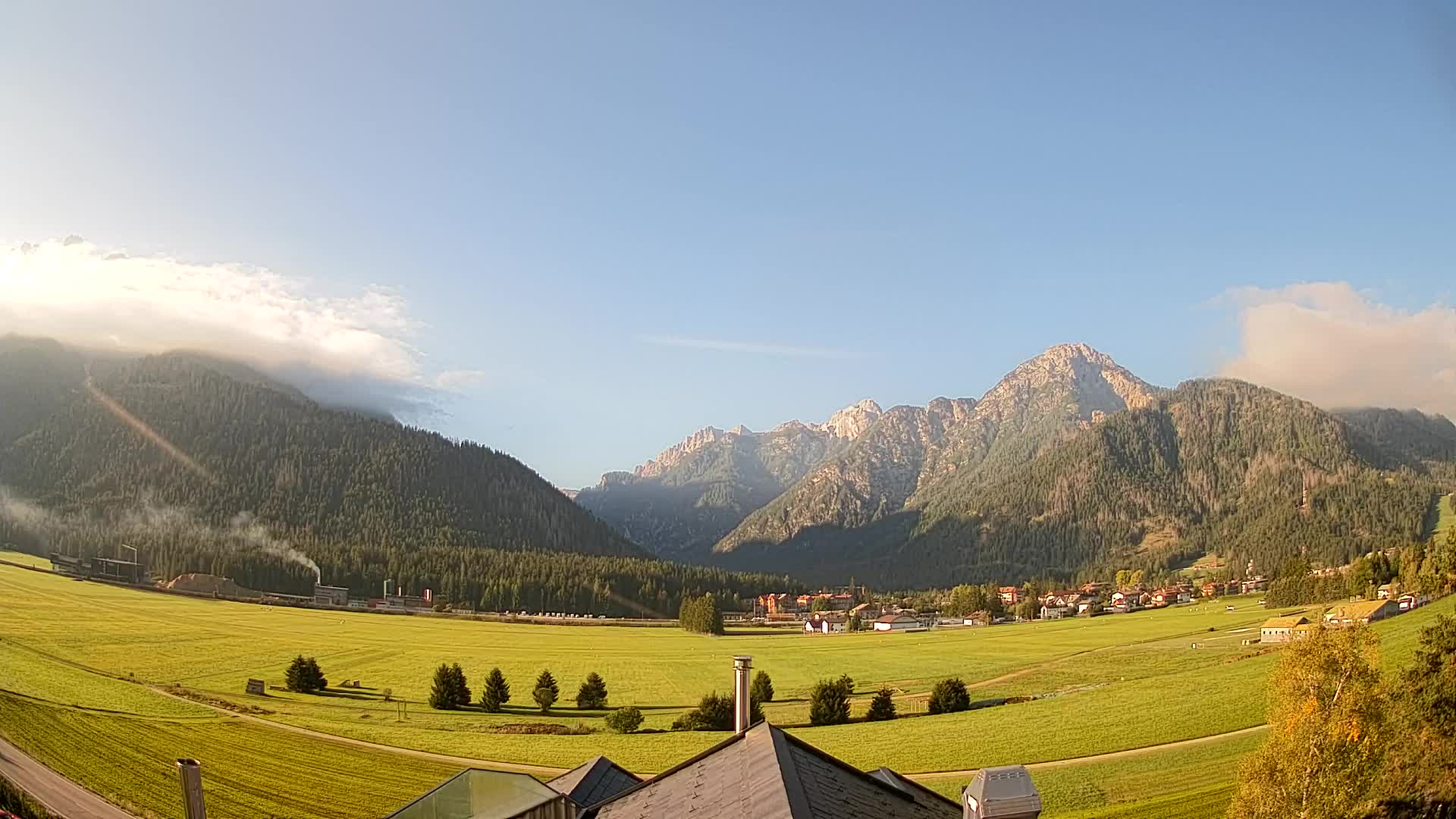 Webcam Toblach Dolomites – View from Hotel Rosengarten