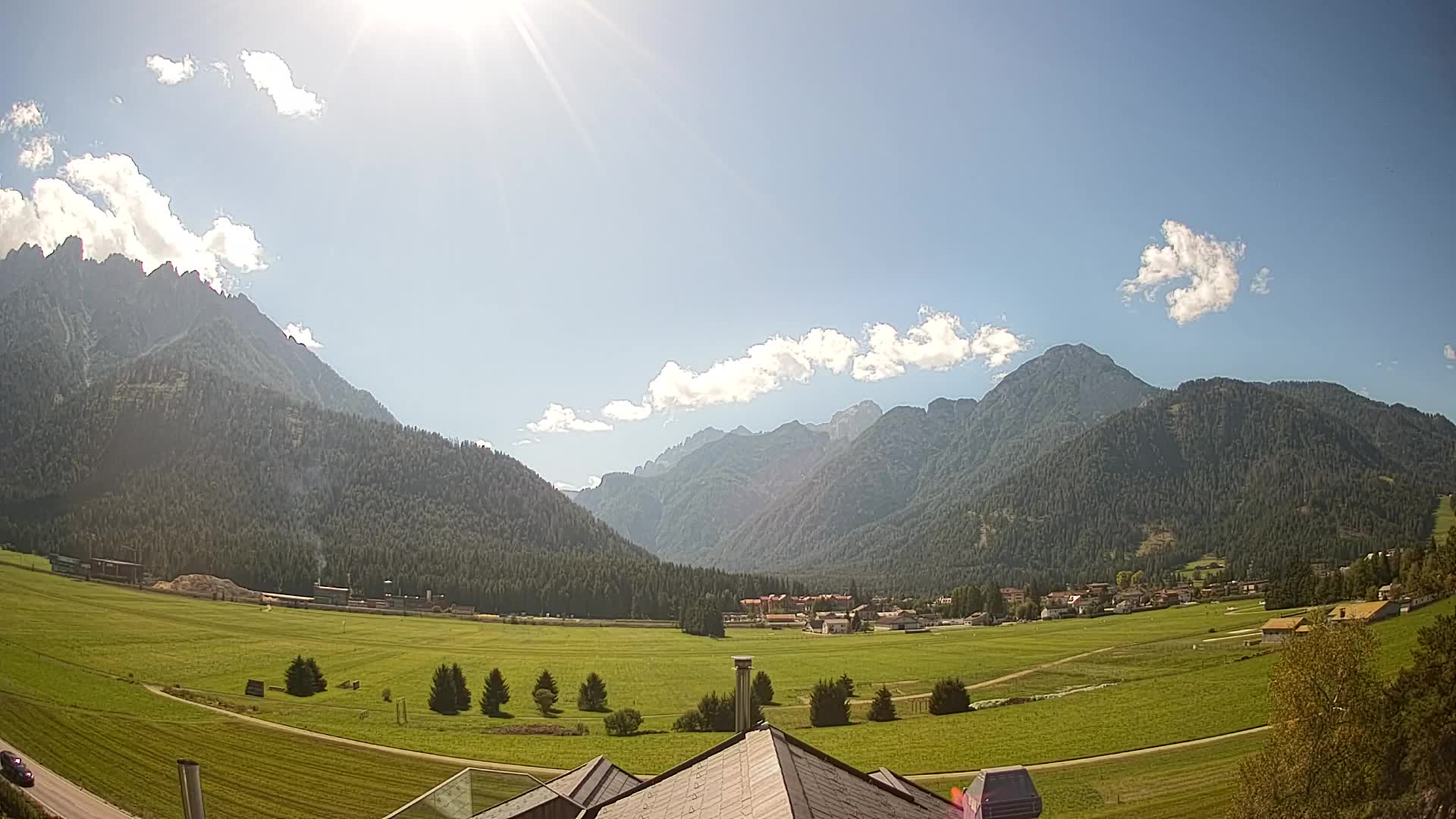 Webcam Toblach Dolomites – View from Hotel Rosengarten