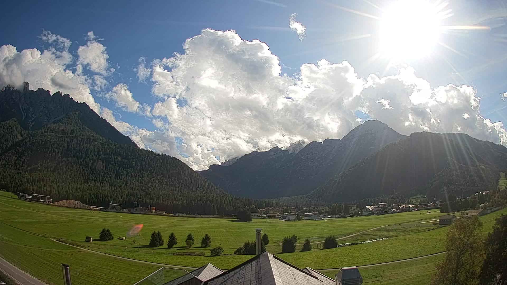Webcam Toblach Dolomites – View from Hotel Rosengarten