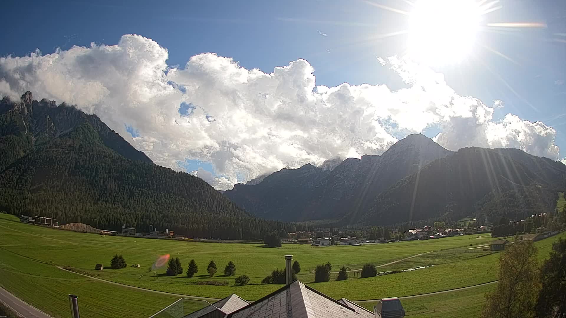 Webcam Toblach Dolomites – View from Hotel Rosengarten