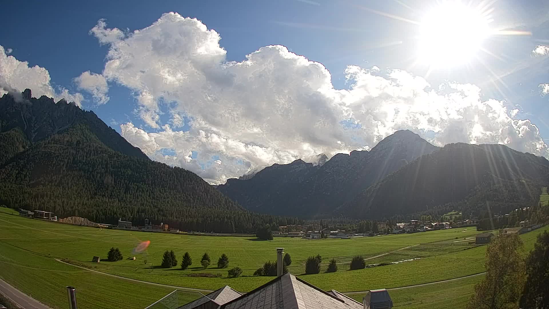 Webcam Toblach Dolomites – View from Hotel Rosengarten