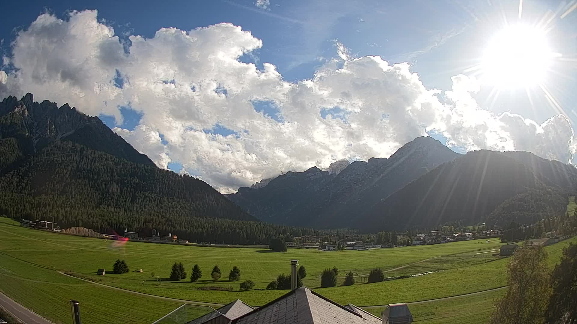 Webcam Toblach Dolomites – View from Hotel Rosengarten