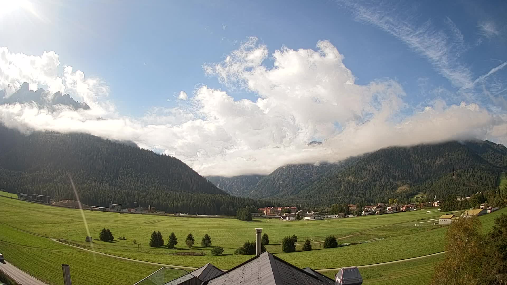 Webcam Toblach Dolomites – View from Hotel Rosengarten