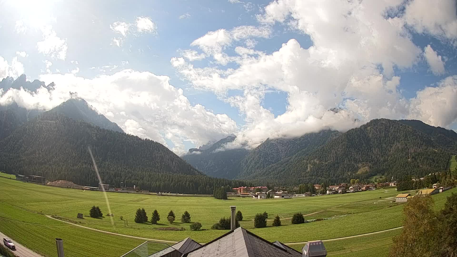 Webcam Toblach Dolomites – View from Hotel Rosengarten