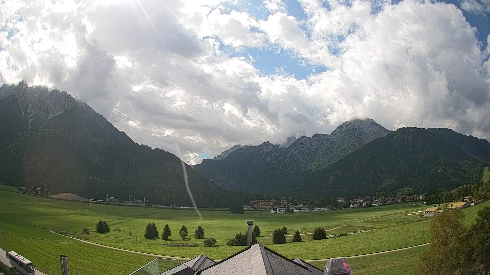 Webcam Toblach Dolomites – View from Hotel Rosengarten