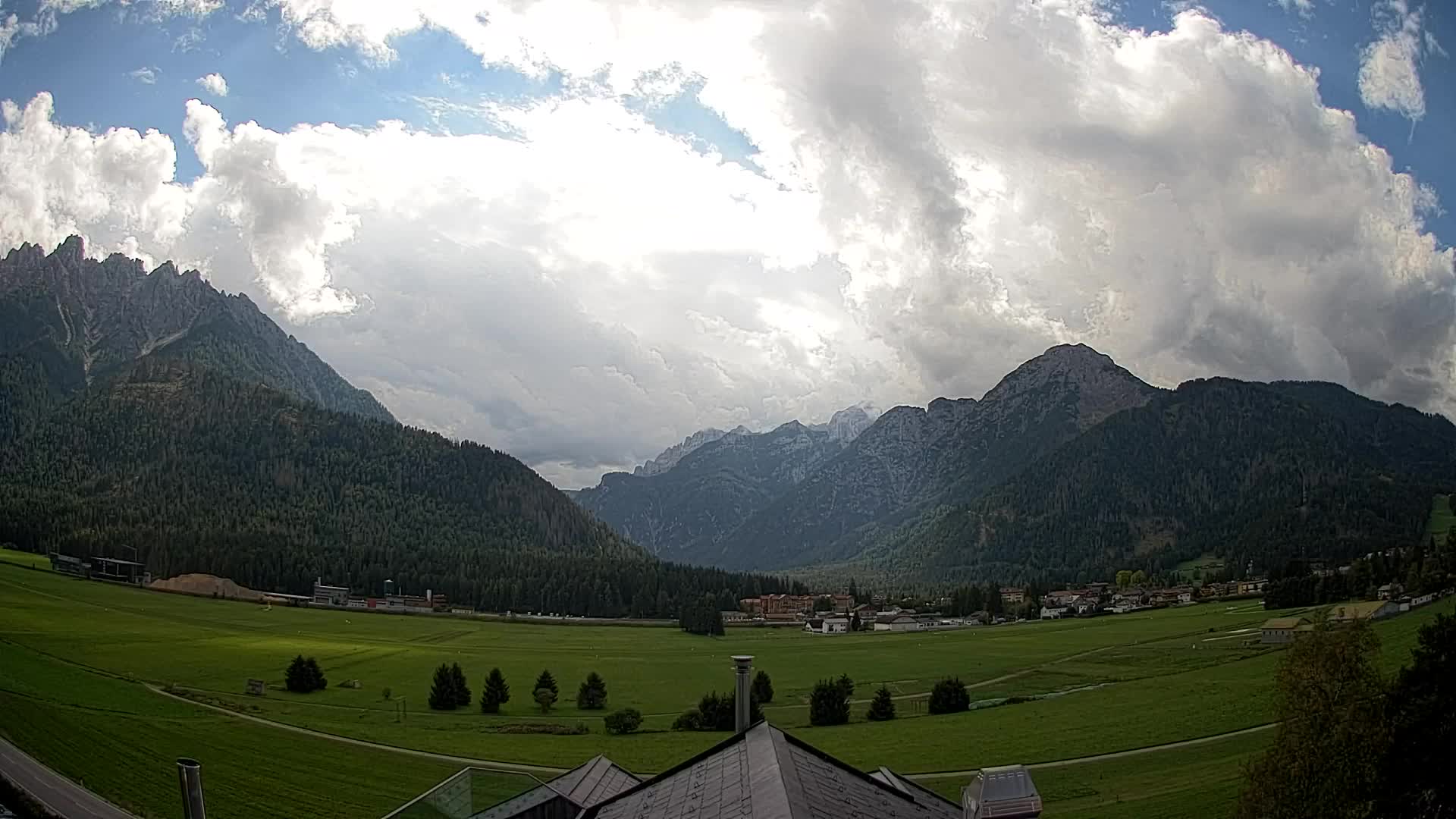 Webcam Dobbiaco Dolomiti – Vista dall’Hotel Rosengarten