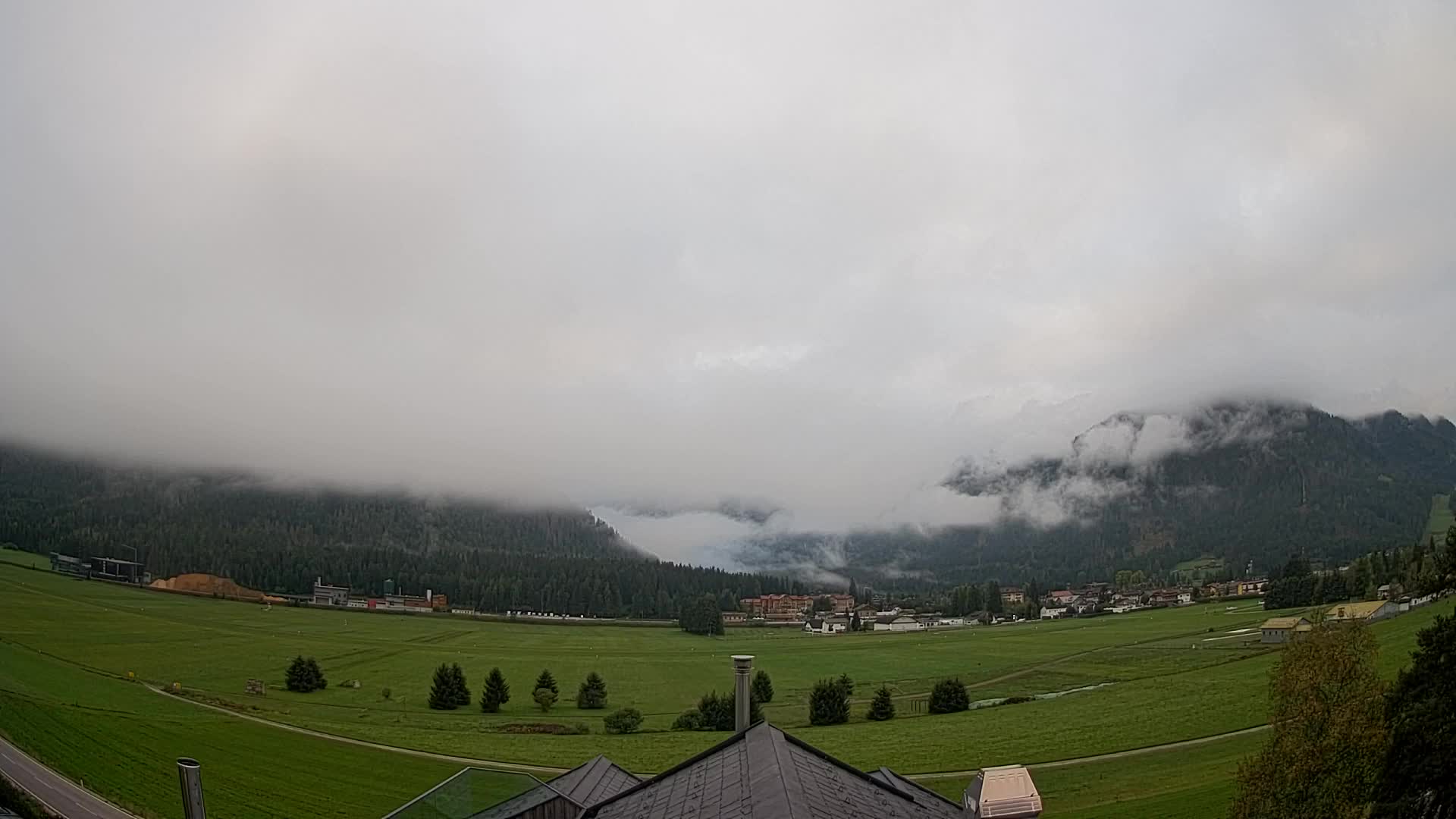 Webcam Toblach Dolomites – View from Hotel Rosengarten