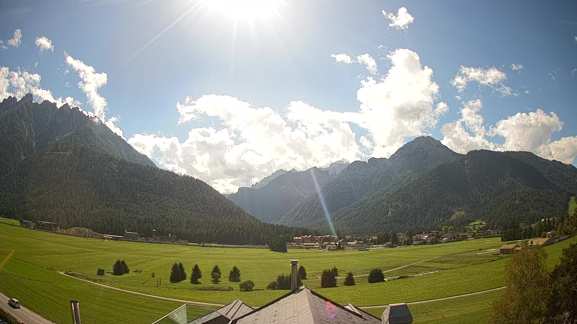 Webcam Toblach Dolomites – View from Hotel Rosengarten