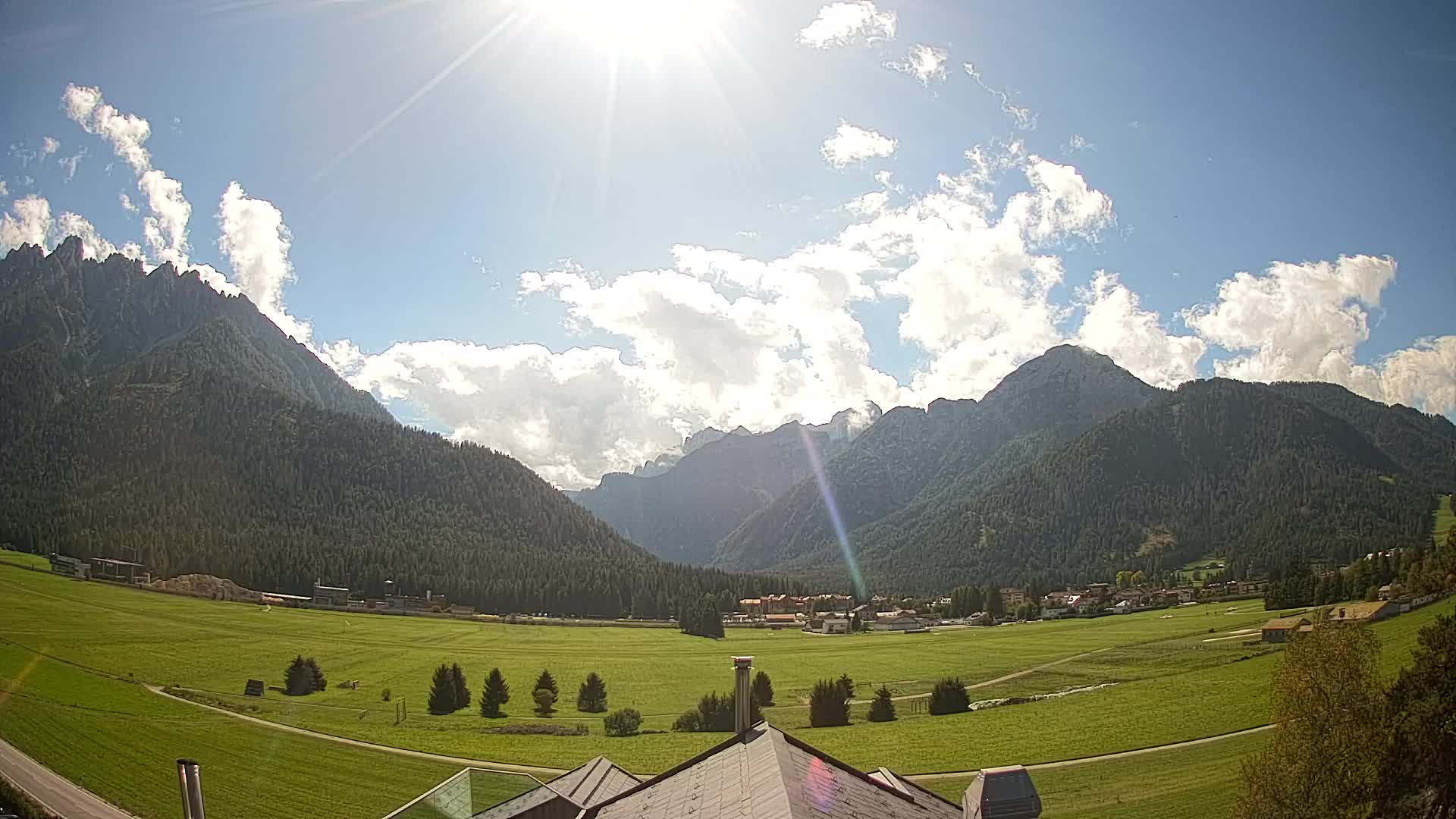 Webcam Dobbiaco Dolomiti – Vista dall’Hotel Rosengarten