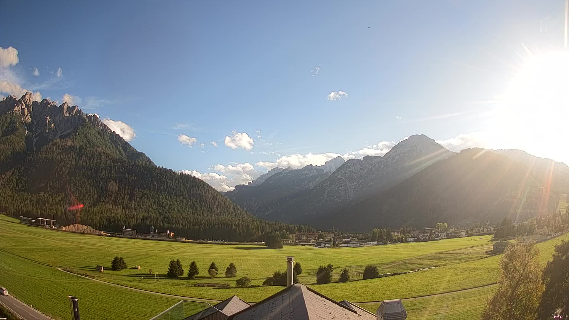 Webcam Toblach Dolomites – View from Hotel Rosengarten