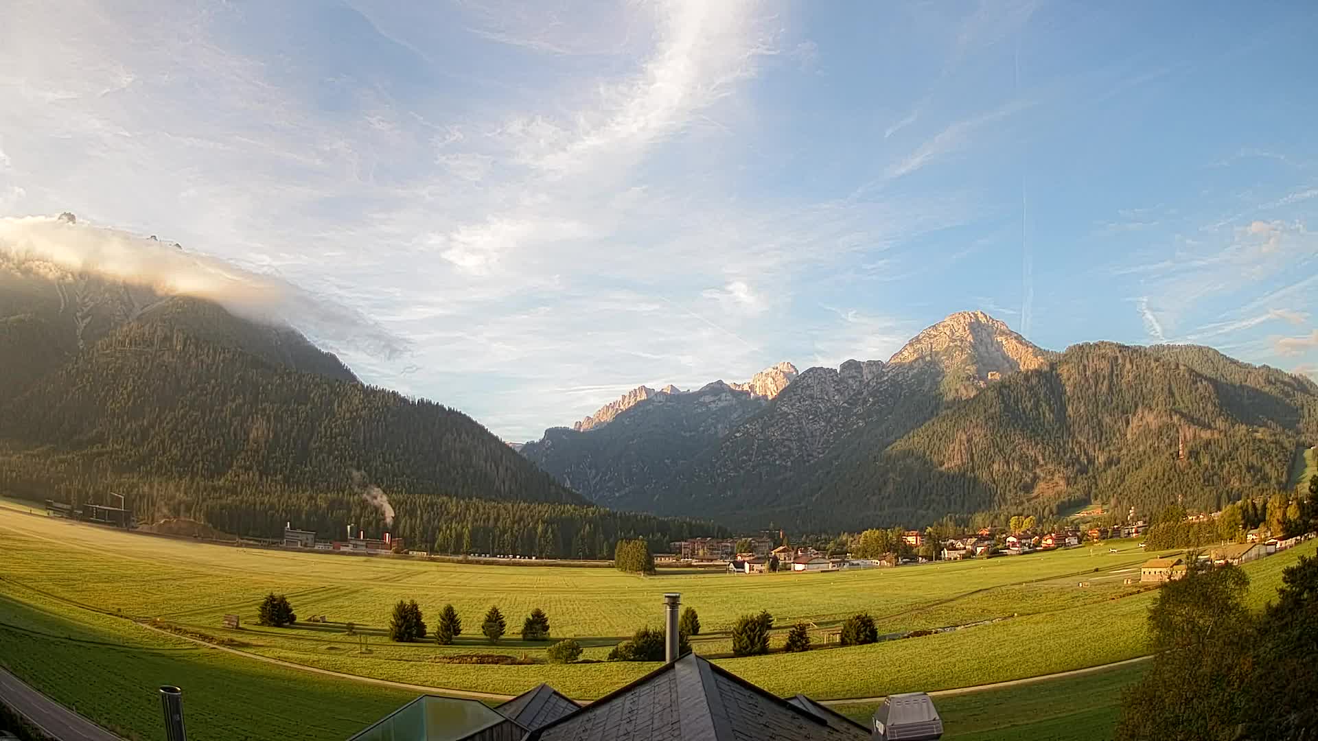 Webcam Toblach Dolomites – View from Hotel Rosengarten