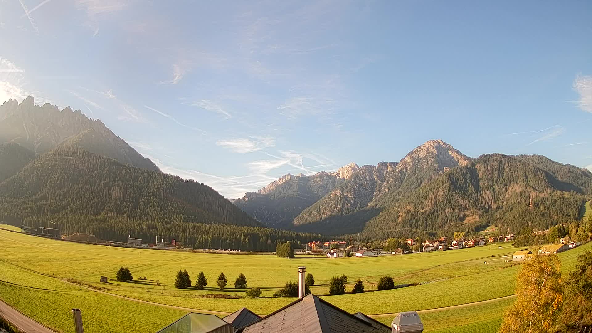 Web kamera Toblach Dolomiti – Pogled s Hotela Rosengarten