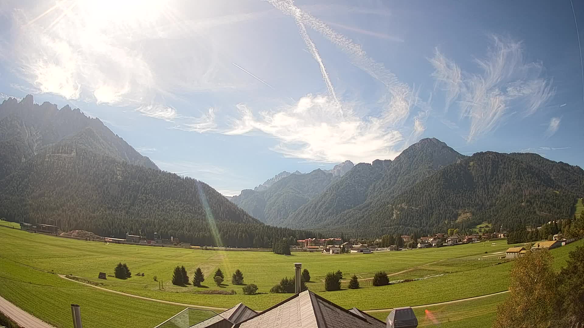 Webcam Toblach Dolomites – View from Hotel Rosengarten