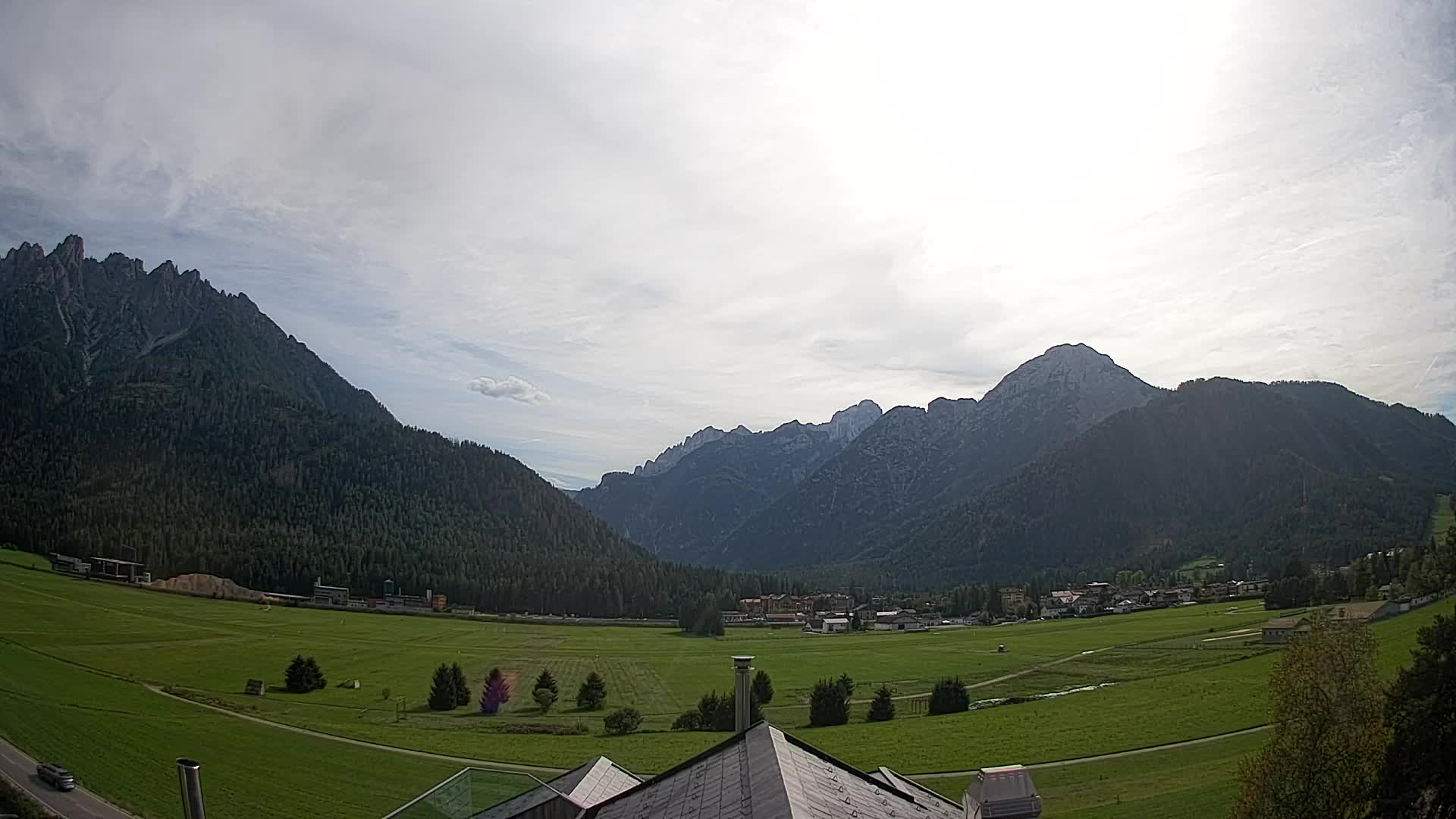 Webcam Toblach Dolomites – View from Hotel Rosengarten