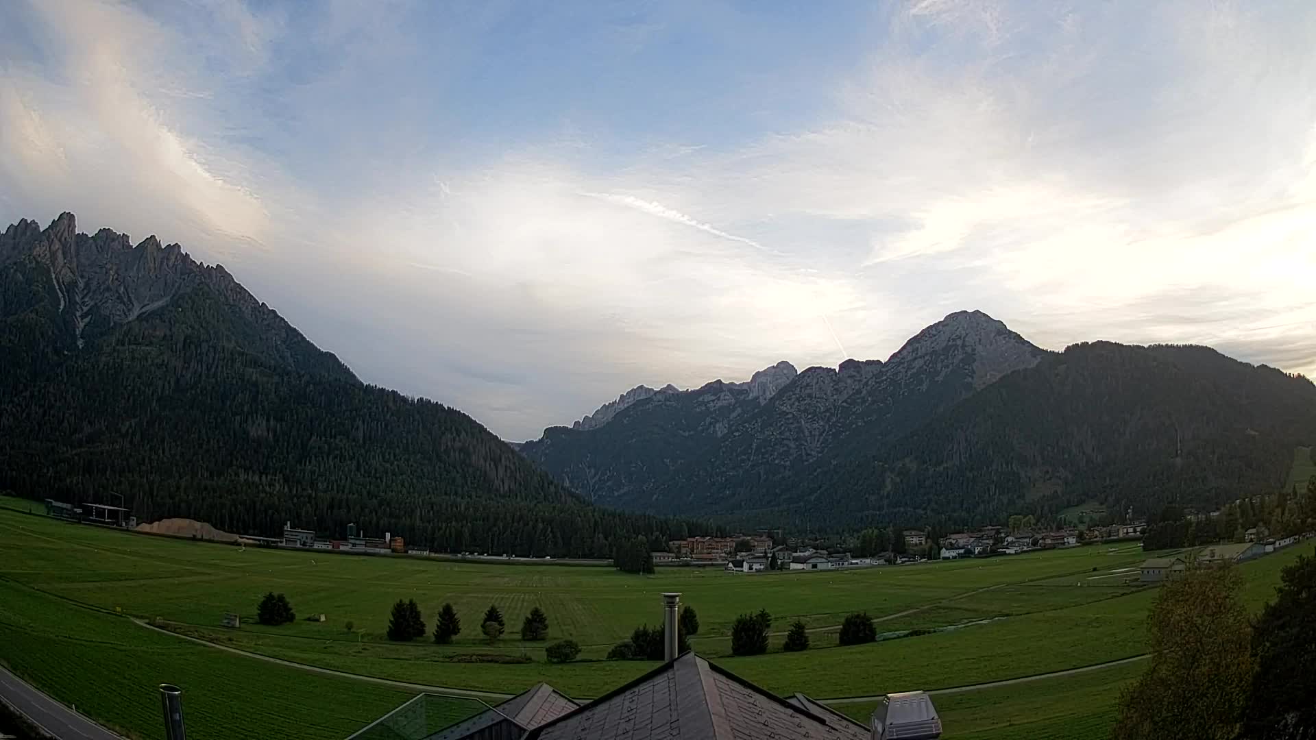 Webcam Toblach Dolomites – View from Hotel Rosengarten