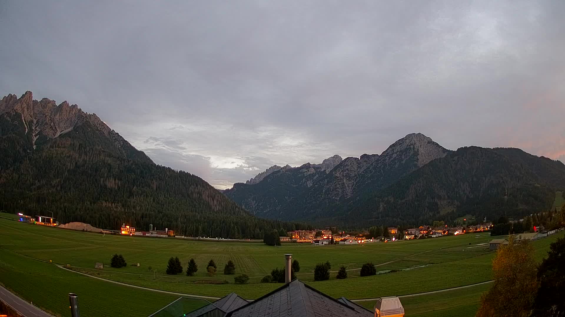 Webcam Toblach Dolomites – View from Hotel Rosengarten