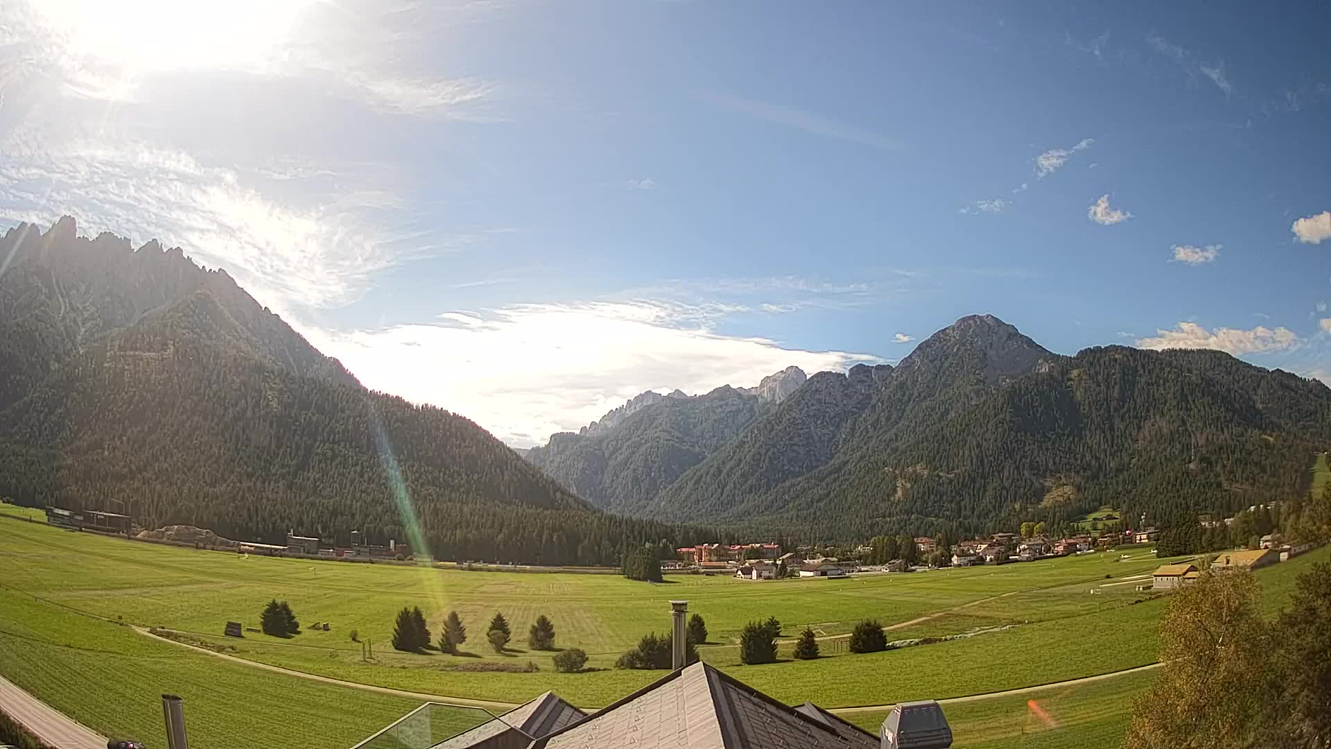 Webcam Toblach Dolomites – View from Hotel Rosengarten