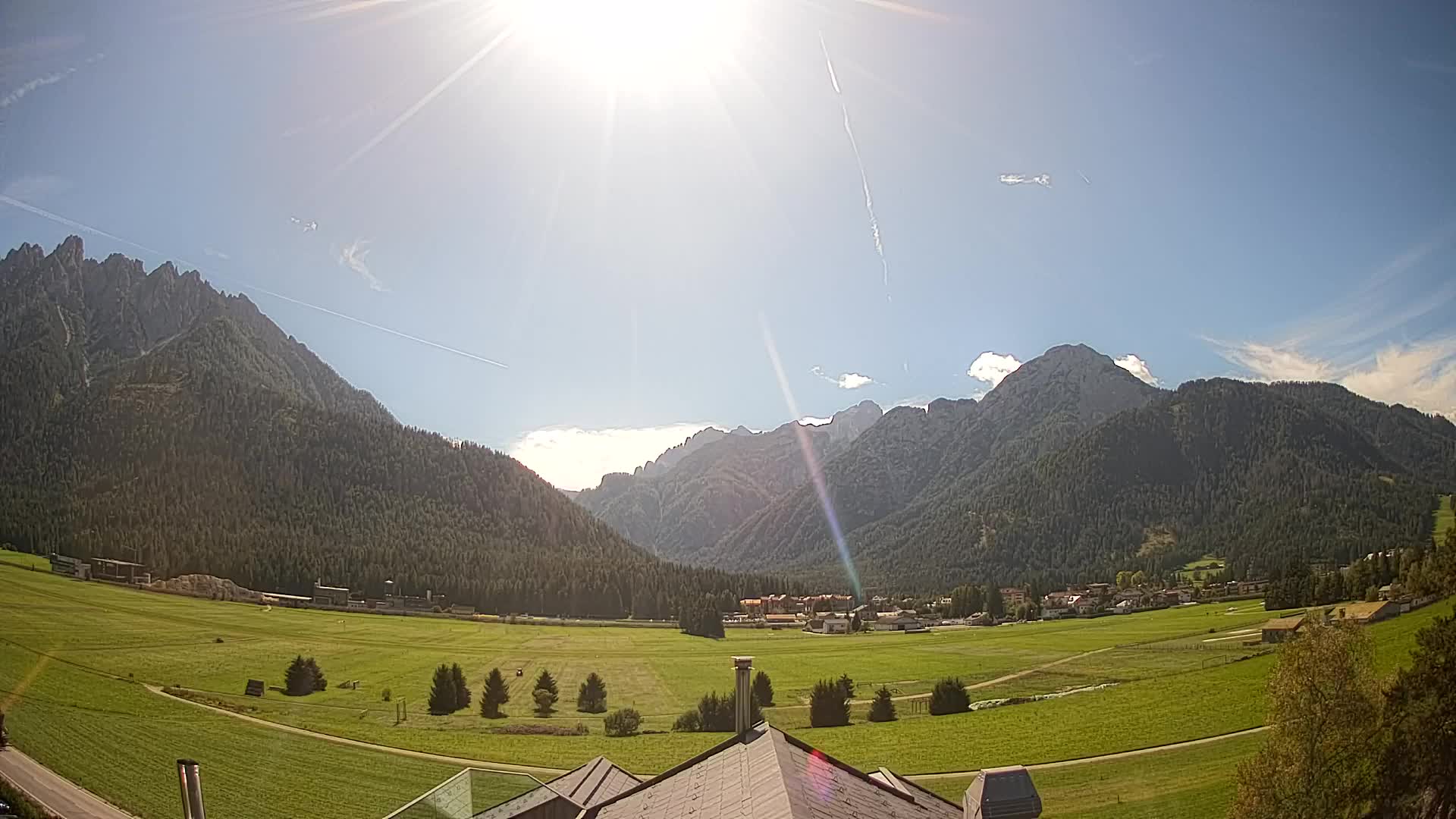 Webcam Toblach Dolomites – View from Hotel Rosengarten
