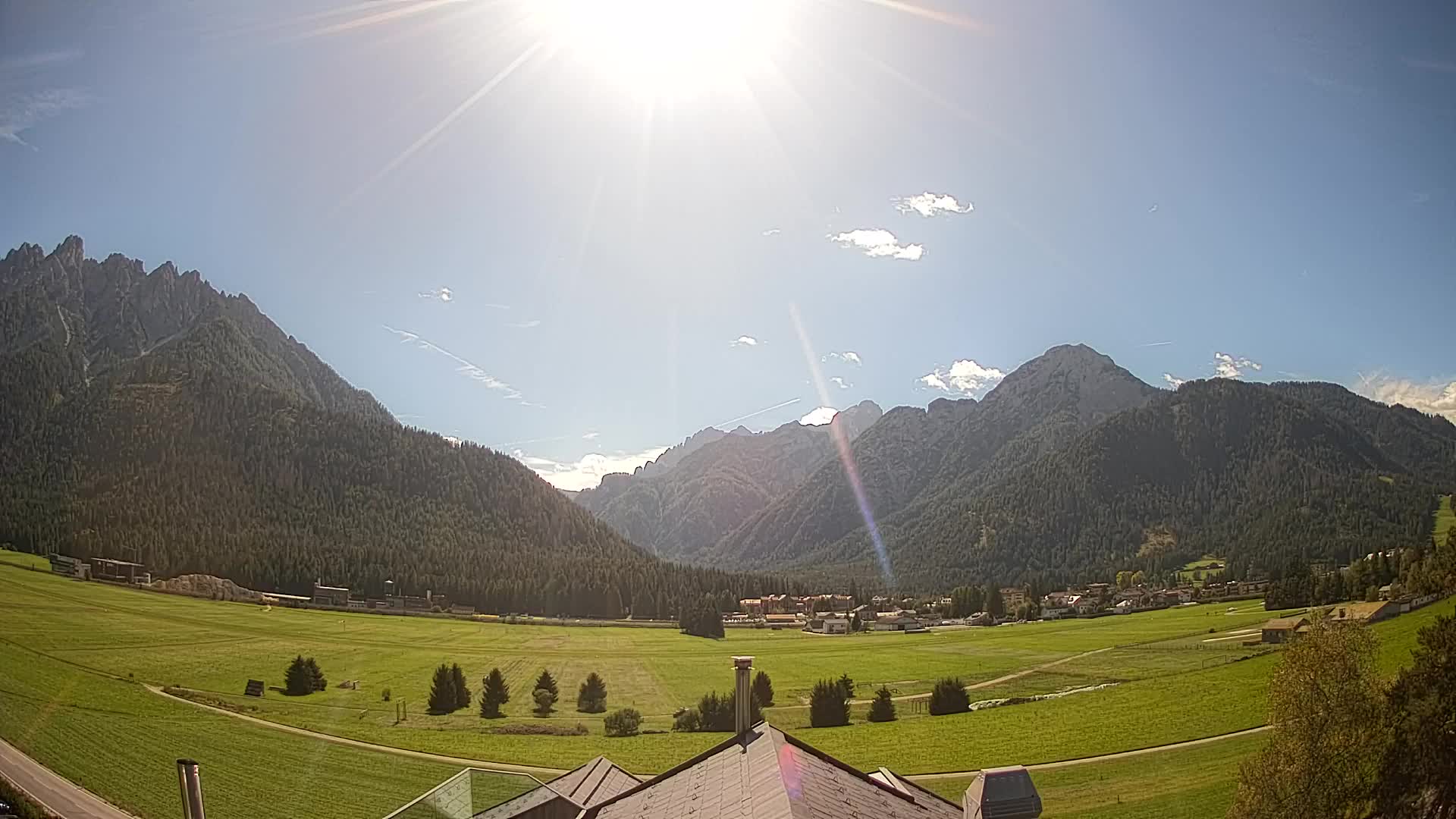 Webcam Toblach Dolomites – View from Hotel Rosengarten