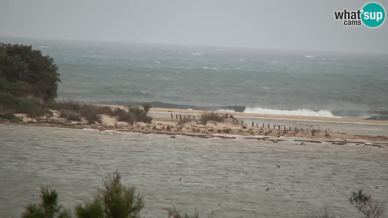 Spletna kamera Chia – Pogled v živo na plažo Su Giudeu