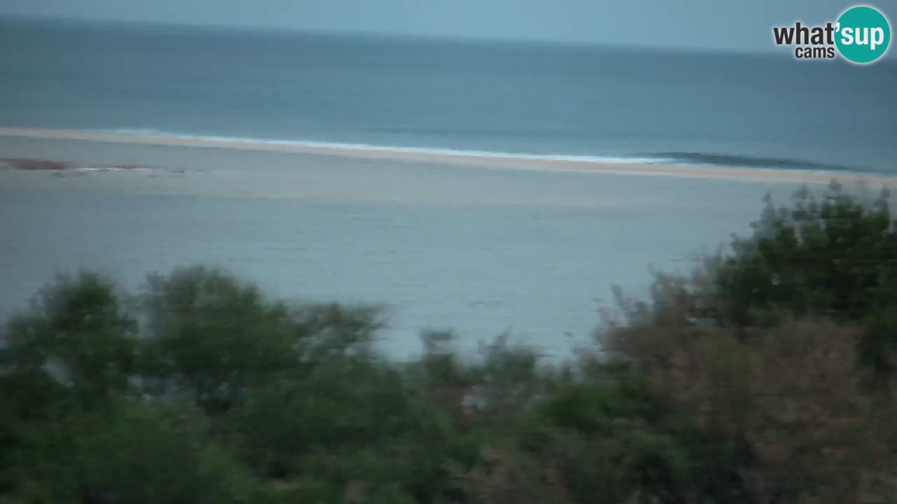 Spletna kamera Chia – Pogled v živo na plažo Su Giudeu