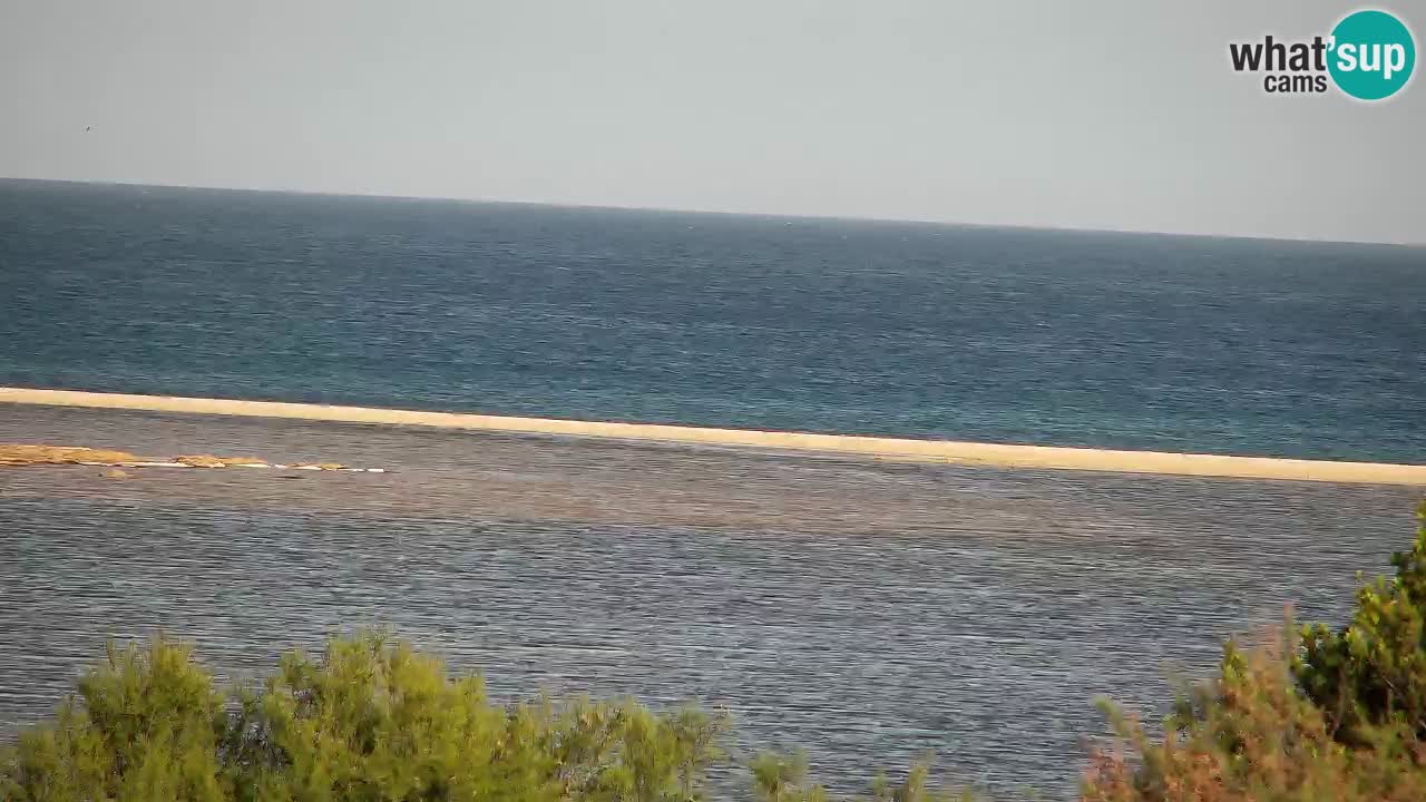 Spletna kamera Chia – Pogled v živo na plažo Su Giudeu