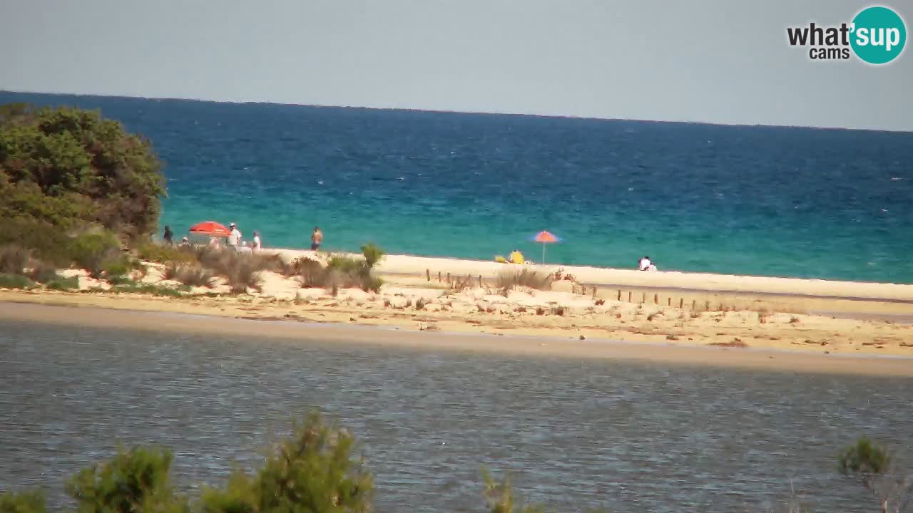Spletna kamera Chia – Pogled v živo na plažo Su Giudeu