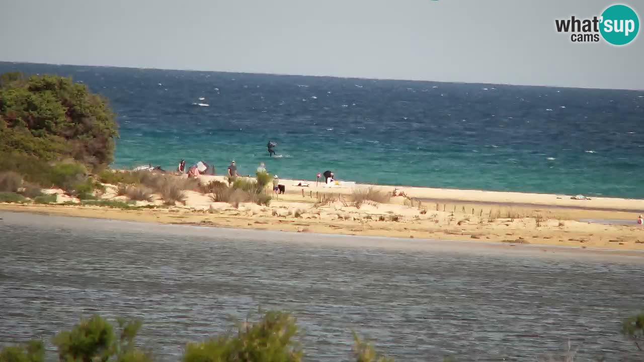 Spletna kamera Chia – Pogled v živo na plažo Su Giudeu