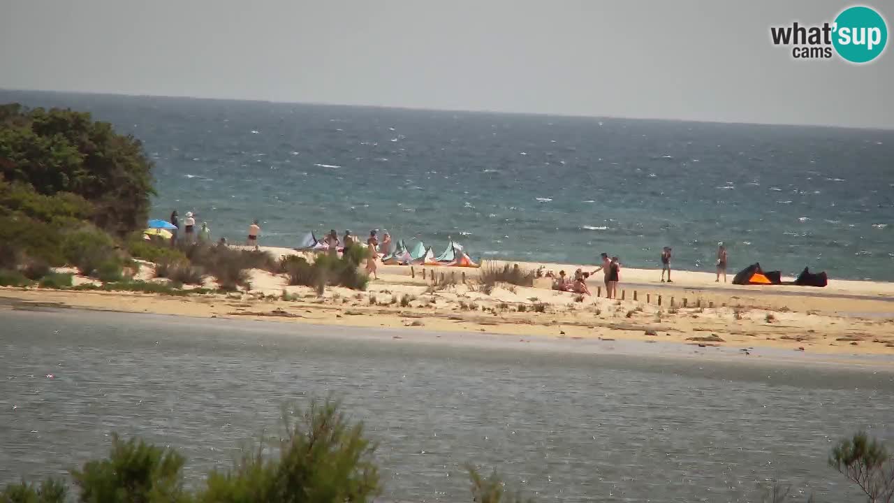 Spletna kamera Chia – Pogled v živo na plažo Su Giudeu