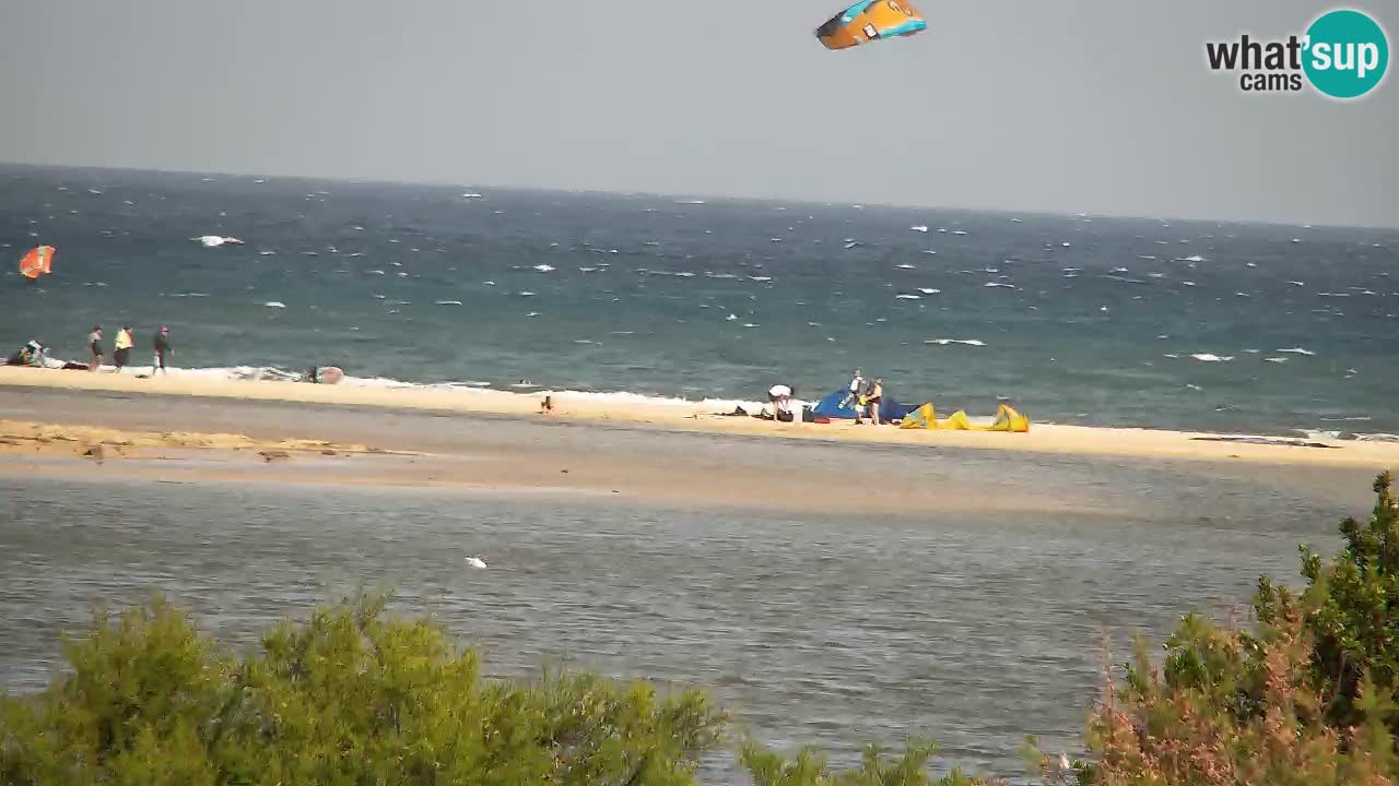 Spletna kamera Chia – Pogled v živo na plažo Su Giudeu