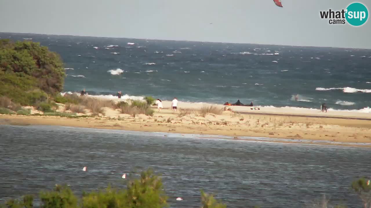 Webcam Chia – Vue en direct de la plage Su Giudeu
