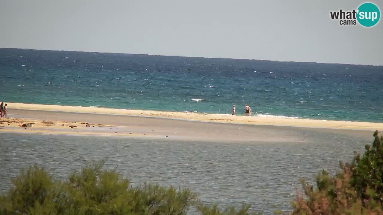 Spletna kamera Chia – Pogled v živo na plažo Su Giudeu