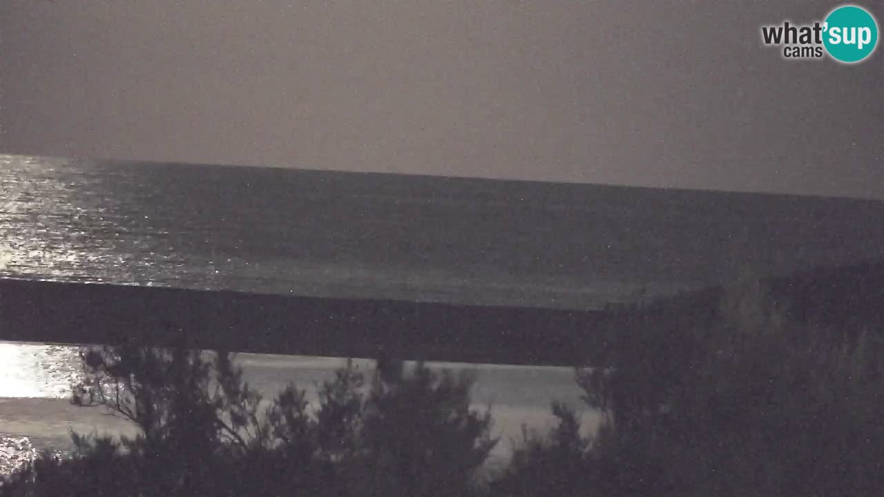 Spletna kamera Chia – Pogled v živo na plažo Su Giudeu
